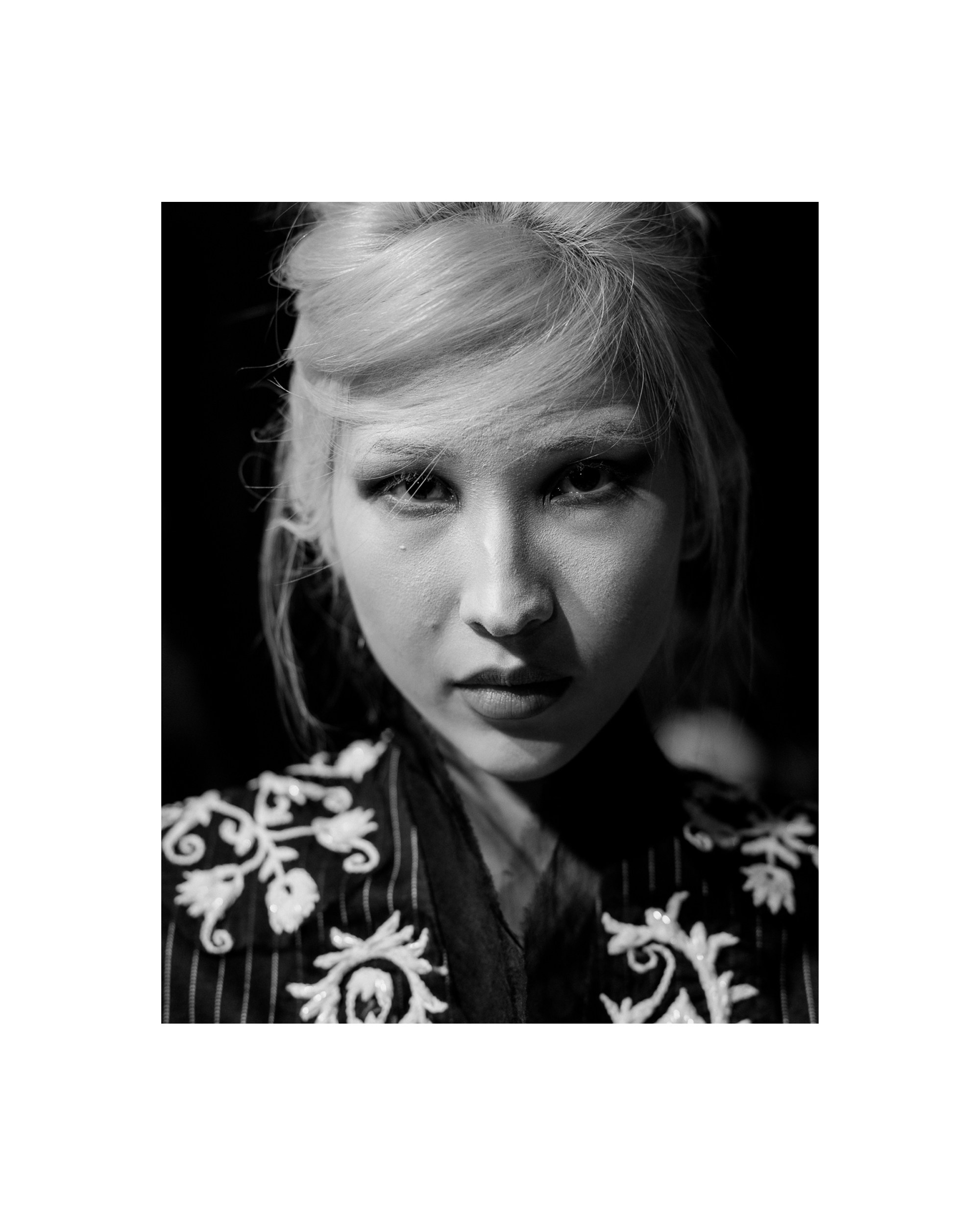 VISA Fashion Week Almaty 2025. Портретный и репортажный фотограф Артём Бояров