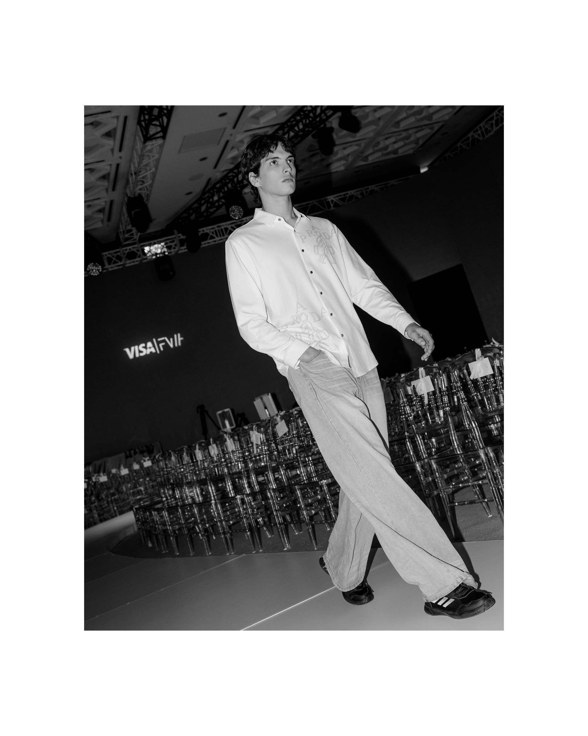VISA Fashion Week Almaty 2025. Портретный и репортажный фотограф Артём Бояров