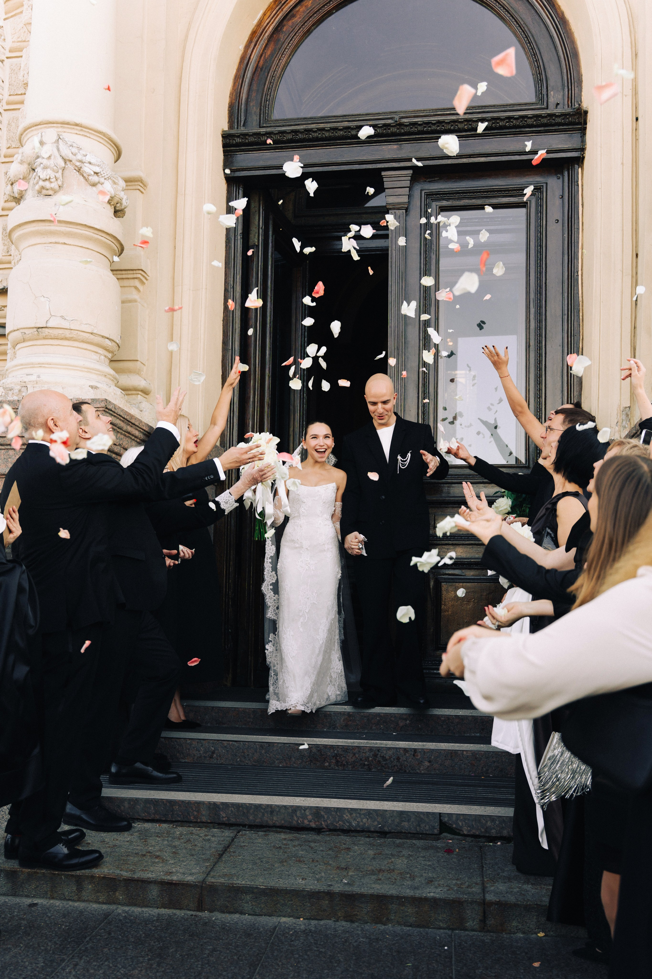 Вова и Лиза. Питер. Гранд Отель Европа, 1 дворец бракосочетания и особняк Мясникова. Свадебный фотограф Катерина Чулкова