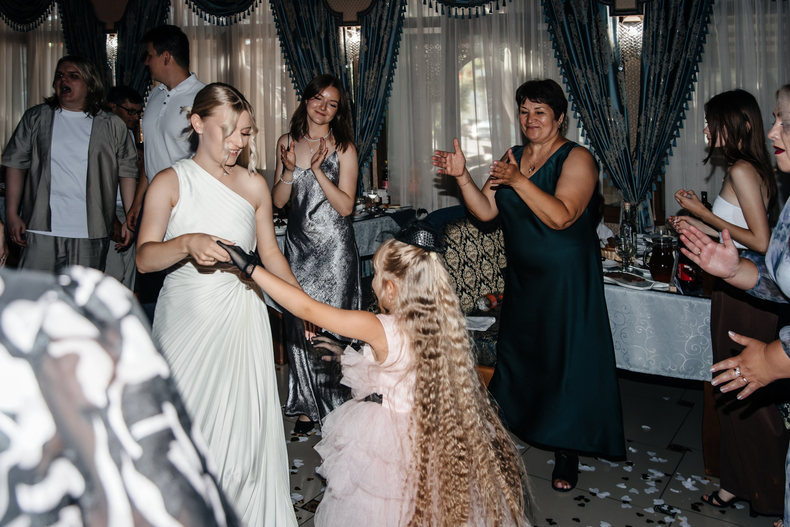 Анонс свадьбы Марии и Игоря. Банкет в ресторане Мероба. Свадебный фотограф в Крыму и Севастополе Ольга Баскакова