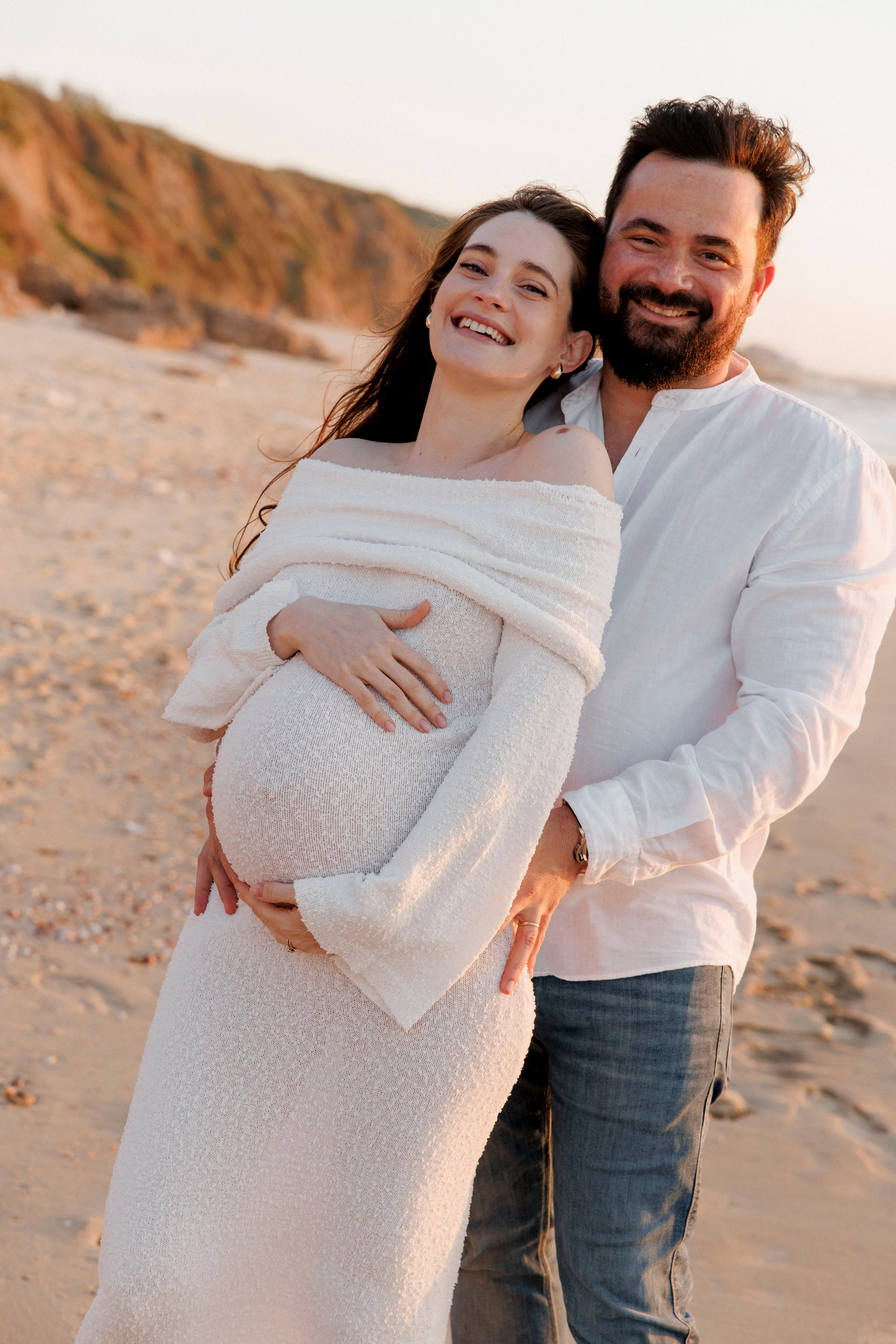 Pregnancy photoshoot (home/park/beach). Главная
