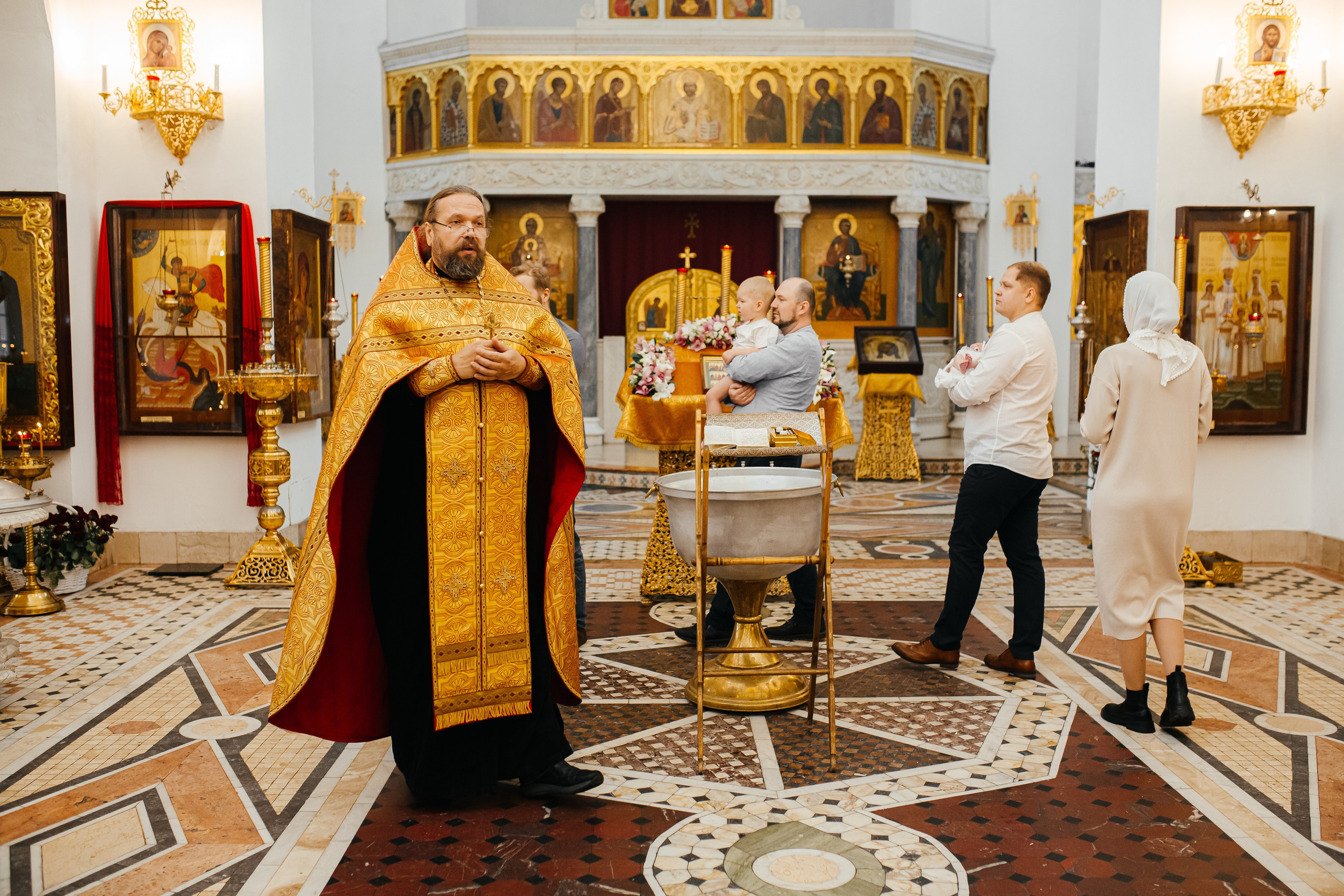 Храм великомученика Димитрия Солунского на Благуше м. Семеновская. Свадебный и семейный фотограф