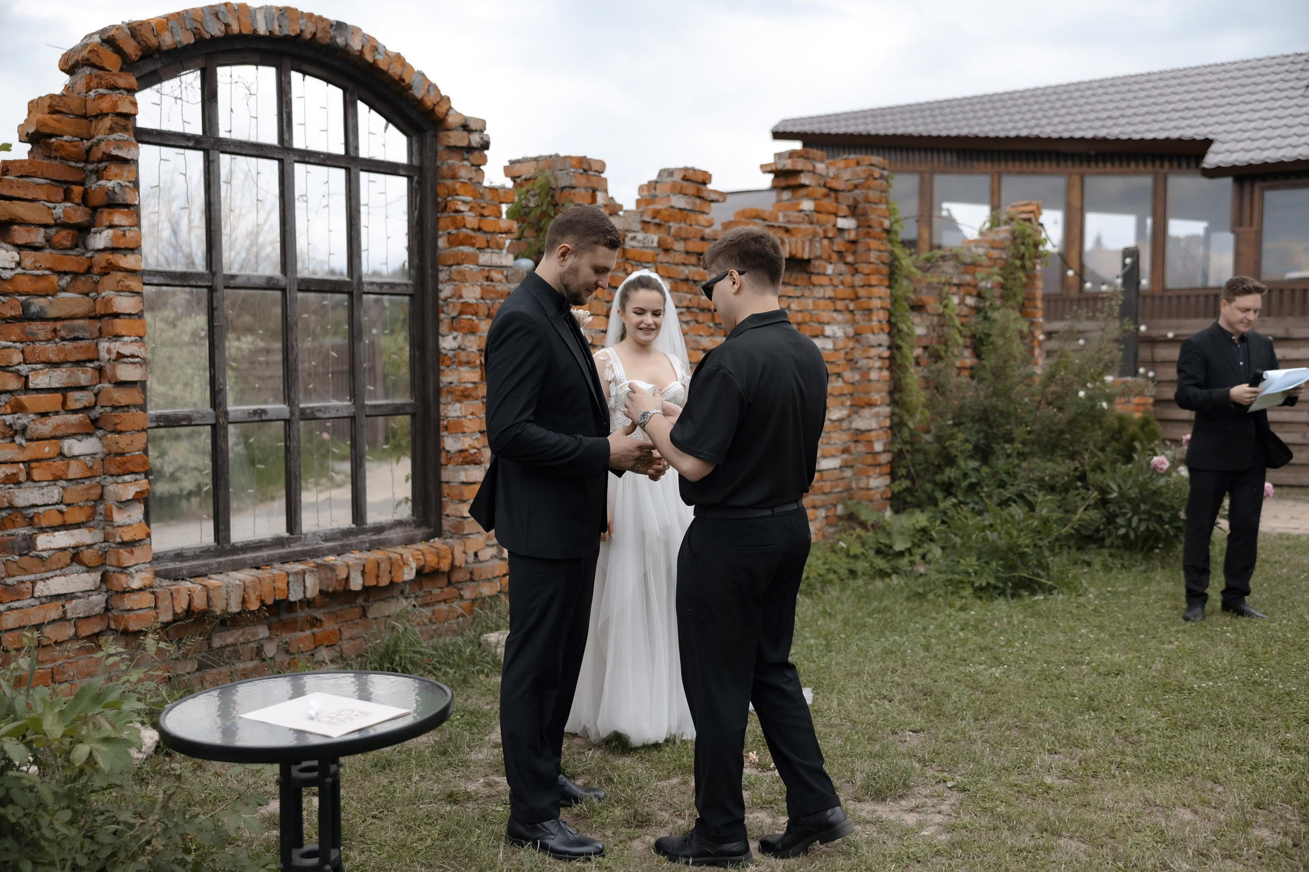 Артем и Вера. Свадебный фотограф и видеограф Юрий и Эля Дубинины