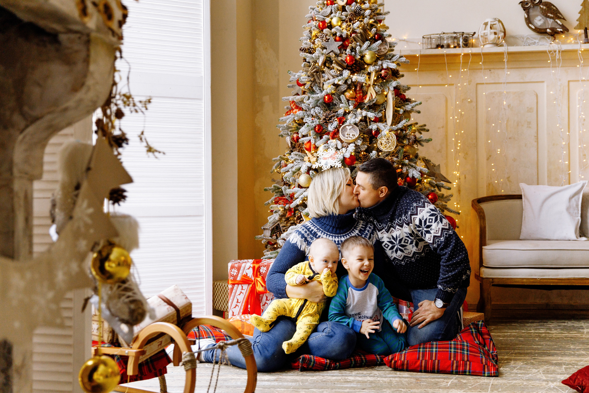 Новогодняя семейная съемка. Вася, Оля. Яро-Мир и Лёня