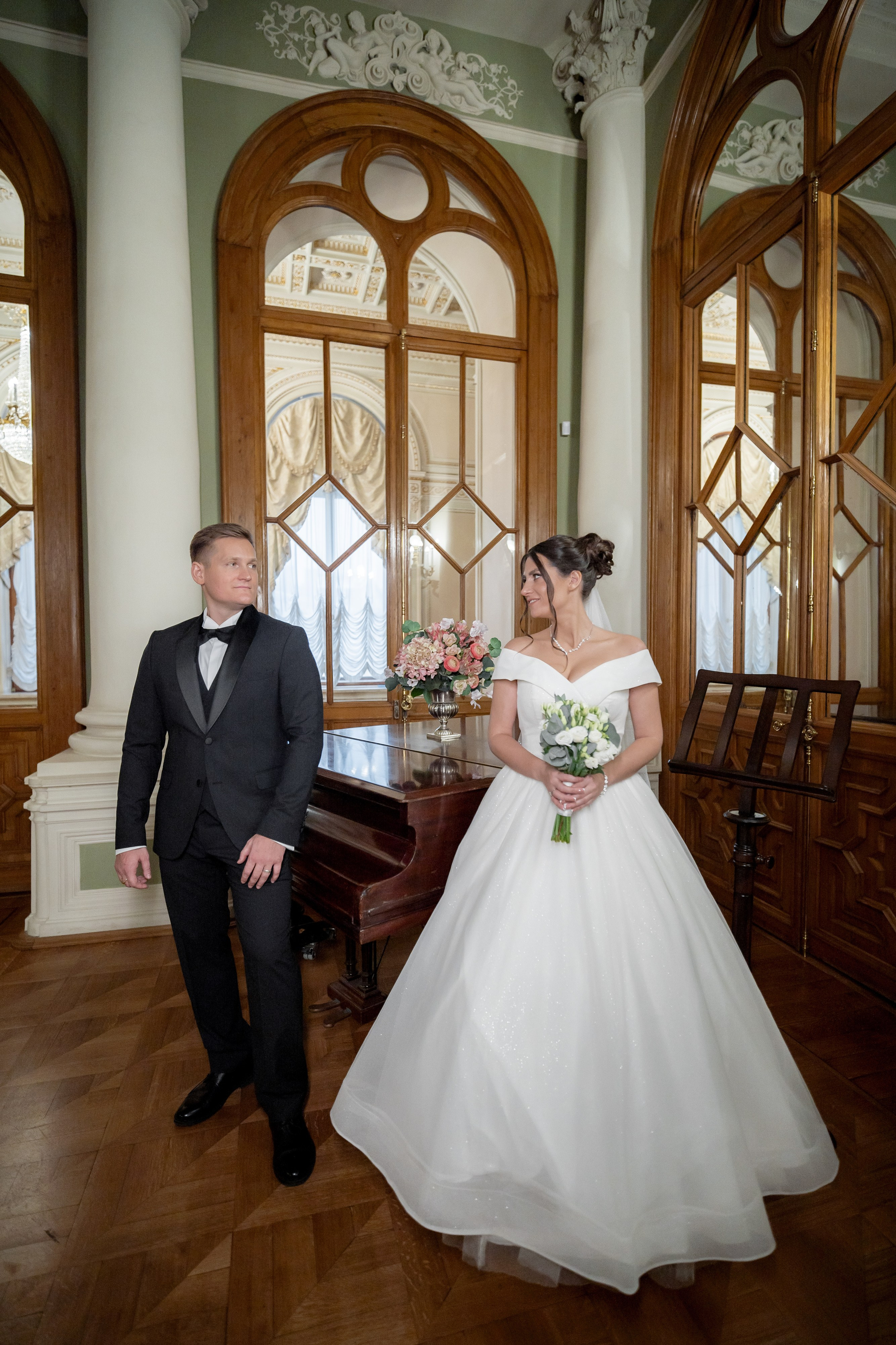 Места для фотосессии зимой в плохую погоду в Санкт-Петербурге. Свадебный фотограф Александр Невский в Санкт-Петербурге