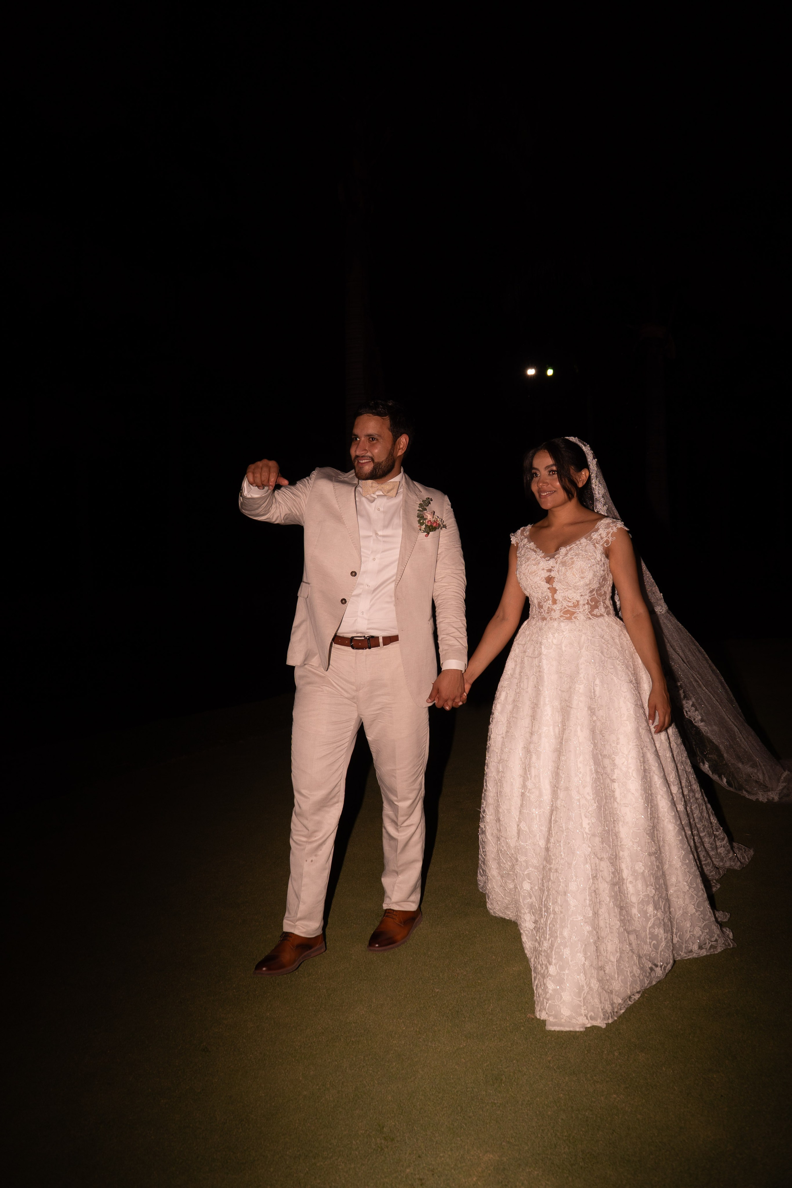Carola & Gerson. Wedding Photographer in Barcelona and Medellin