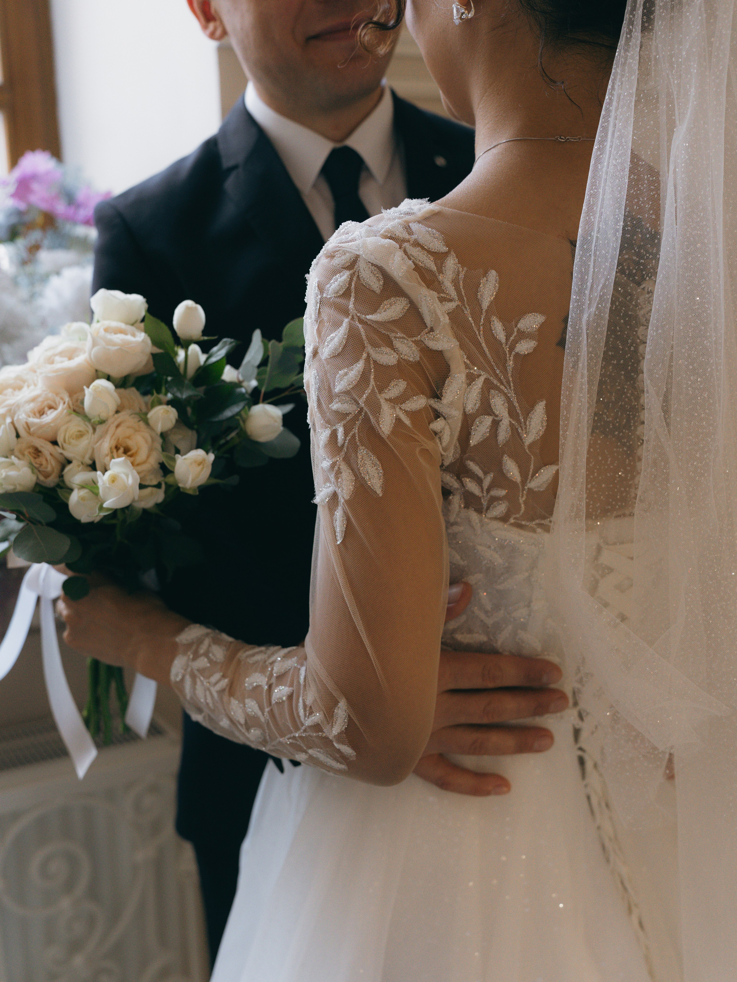 Свадебная фотосессия в загсе. Фотограф из Екатеринбурга Алена Мусалимова