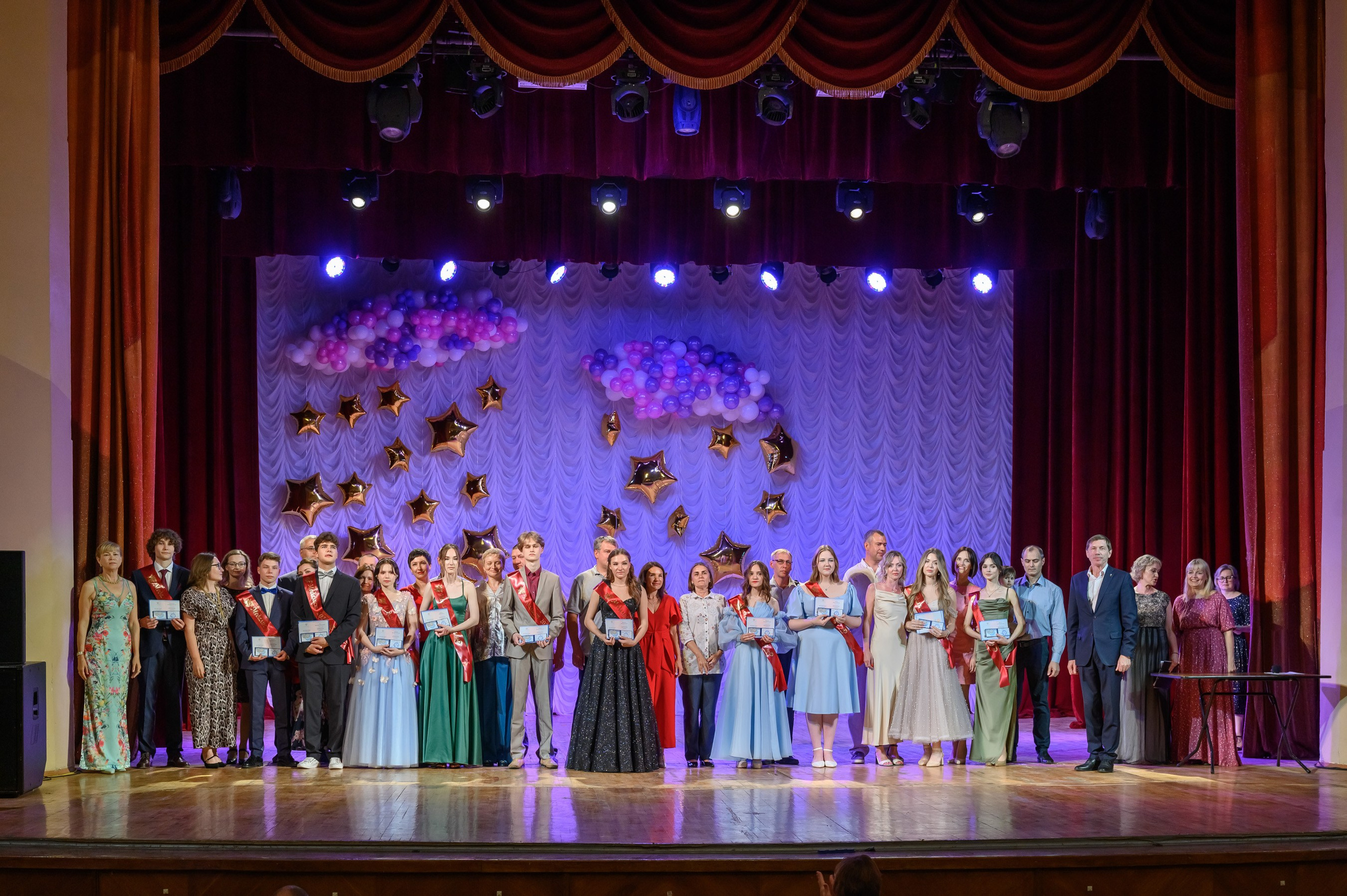 Выпускной в лицее 2024. Семейный фотограф Казакова Дарья