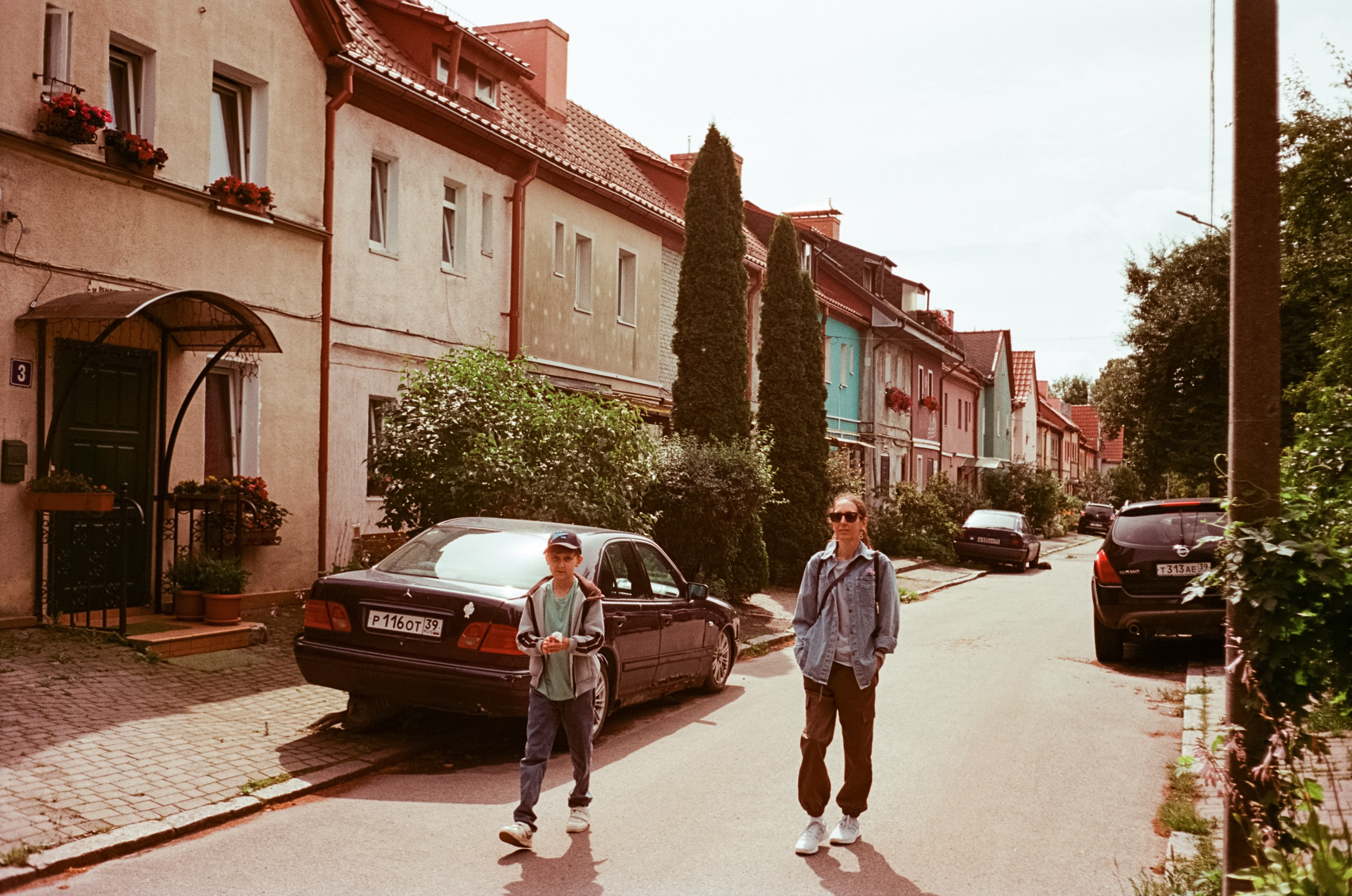 Калининград в солнечный день 7 июля 2024 года / Aerocolor IV / Minox 35GT (2)