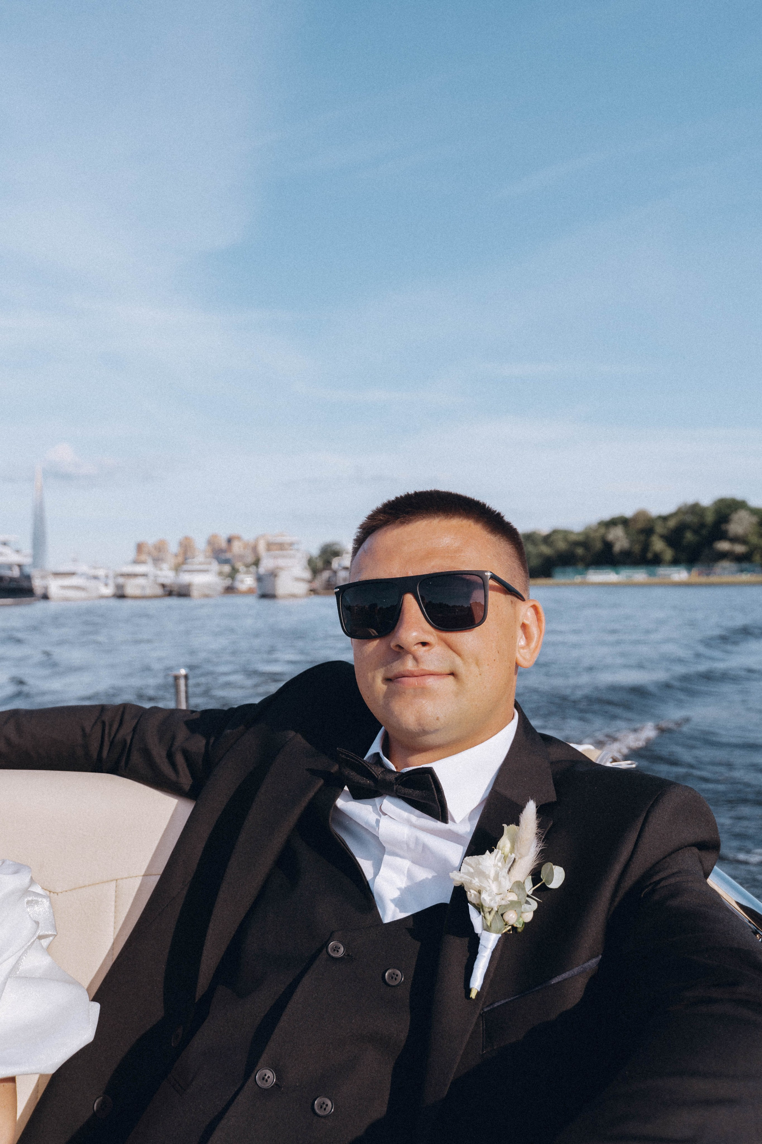 СВАДЕНБНАЯ СЬЕМКА НА КАТЕРЕ ПО КАНАЛАМ САНКТ-ПЕТЕРБУРГА И В АКВАТОРИИ НЕВЫ. Профессиональный фотограф, Санкт-Петербург — Виктория Богомолова