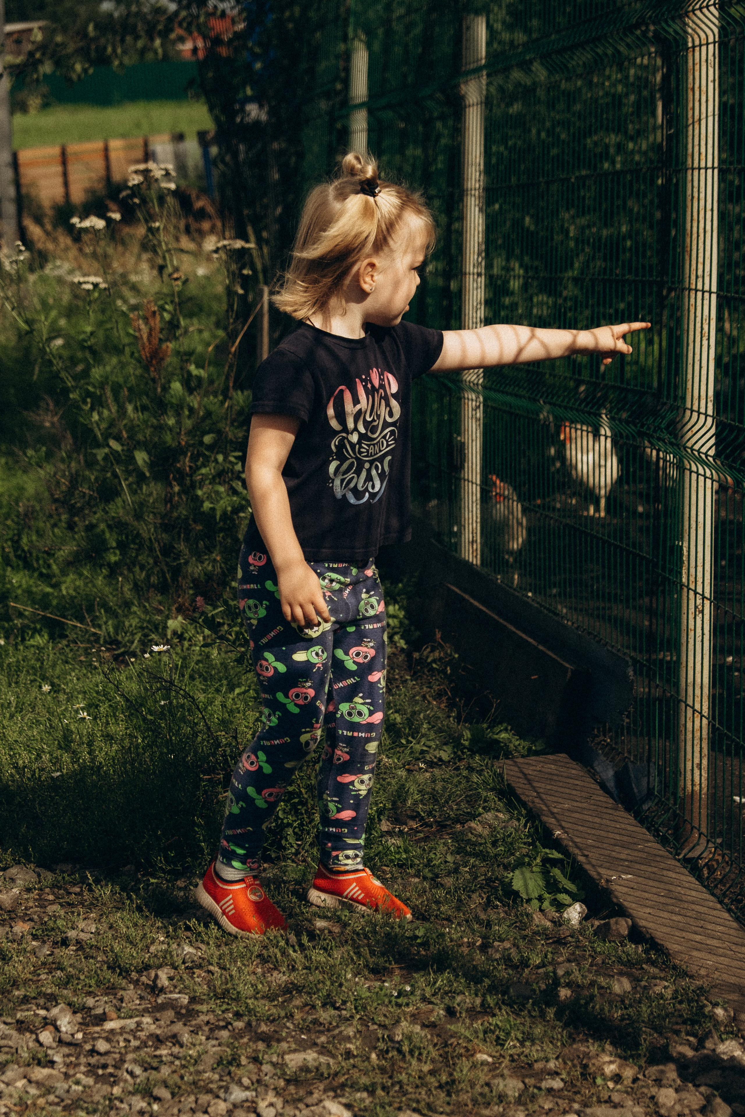 Соня и Алёнка в гостях у дедушки. Фотограф Евгения Войко Тюмень