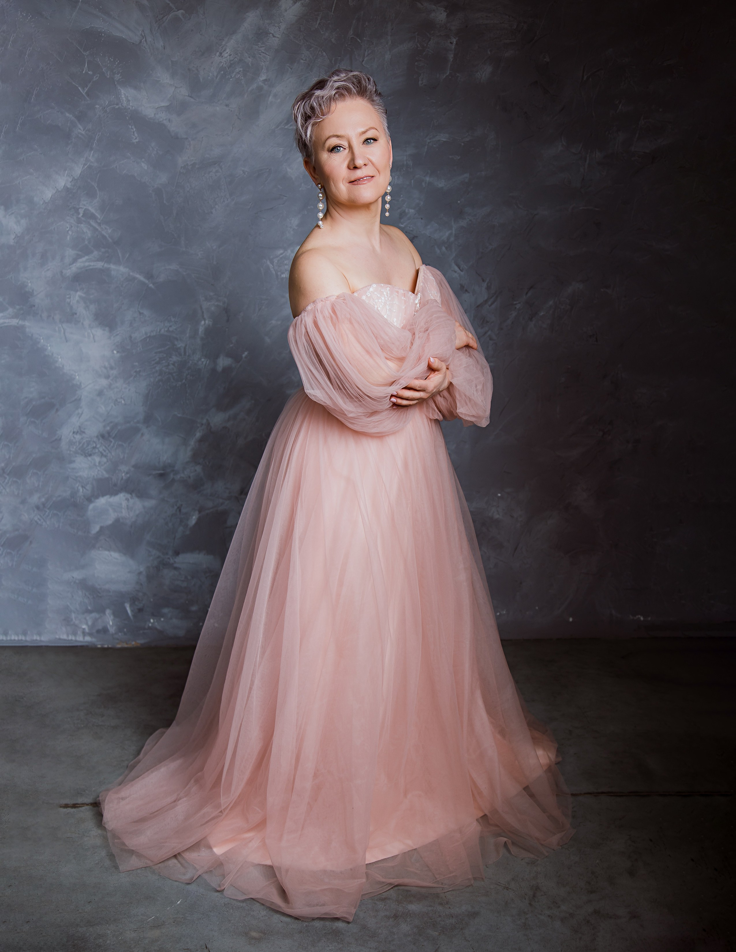 Модель age+. Креативный и женский Фотограф Омске Наталья Лебедева