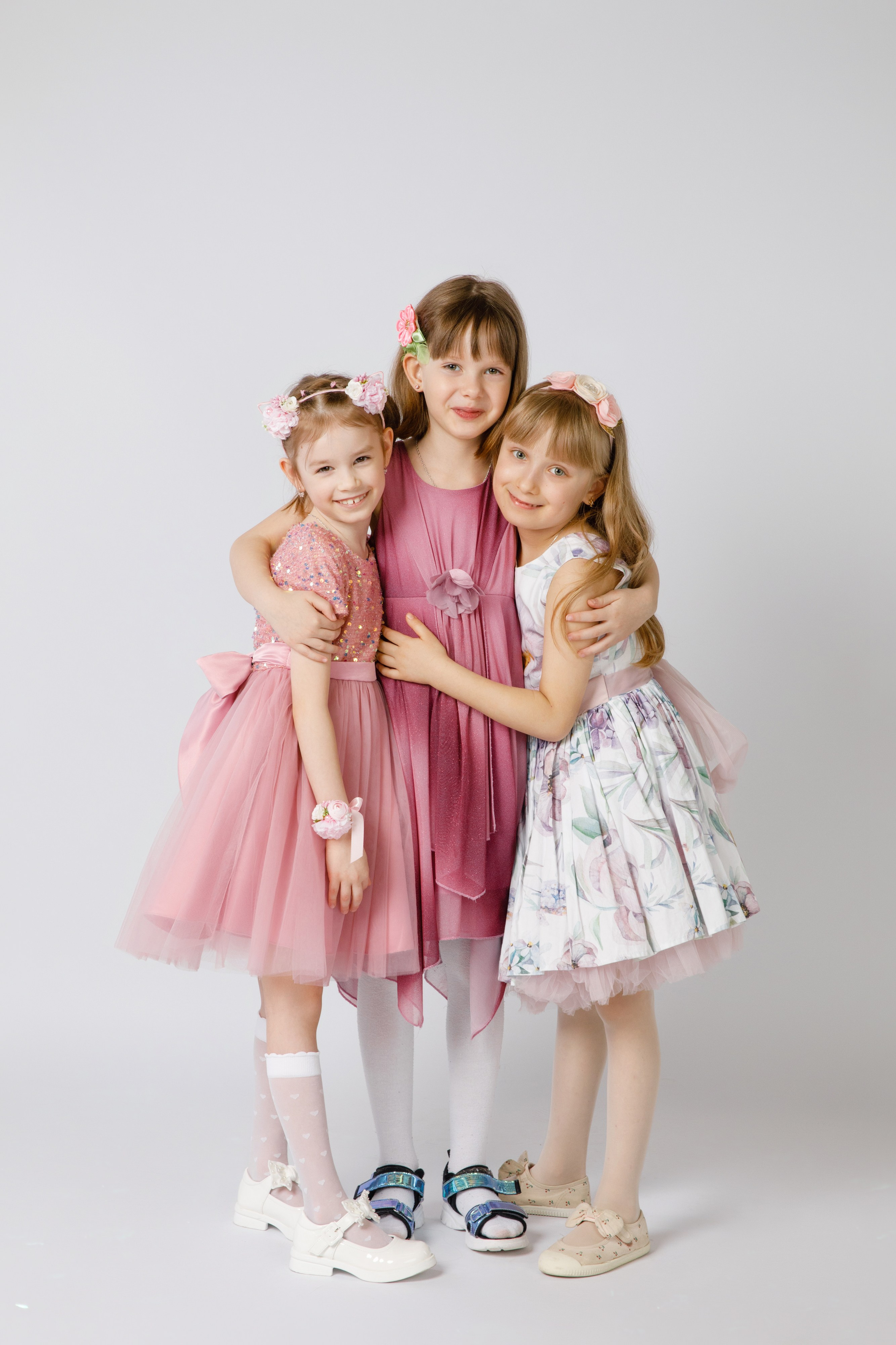 ГРУППОВЫЕ ФОТОГРАФИИ. Выпускные альбомы в Москве FOTOVMESTE