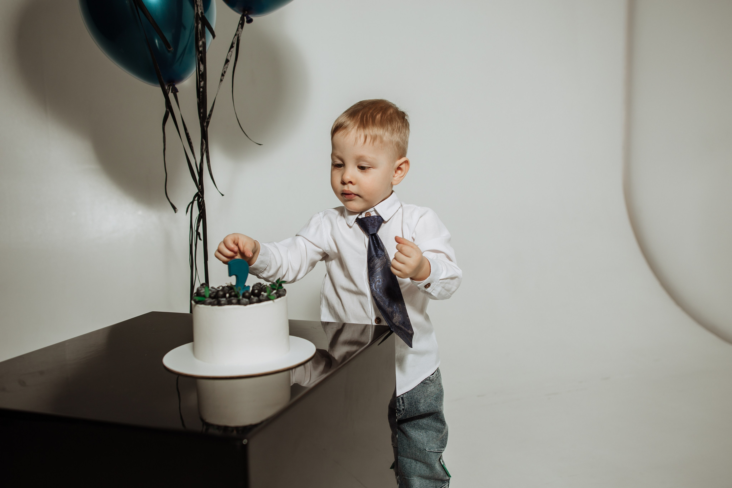 День рождение в студии с циклорамой. Photo Bogdanova