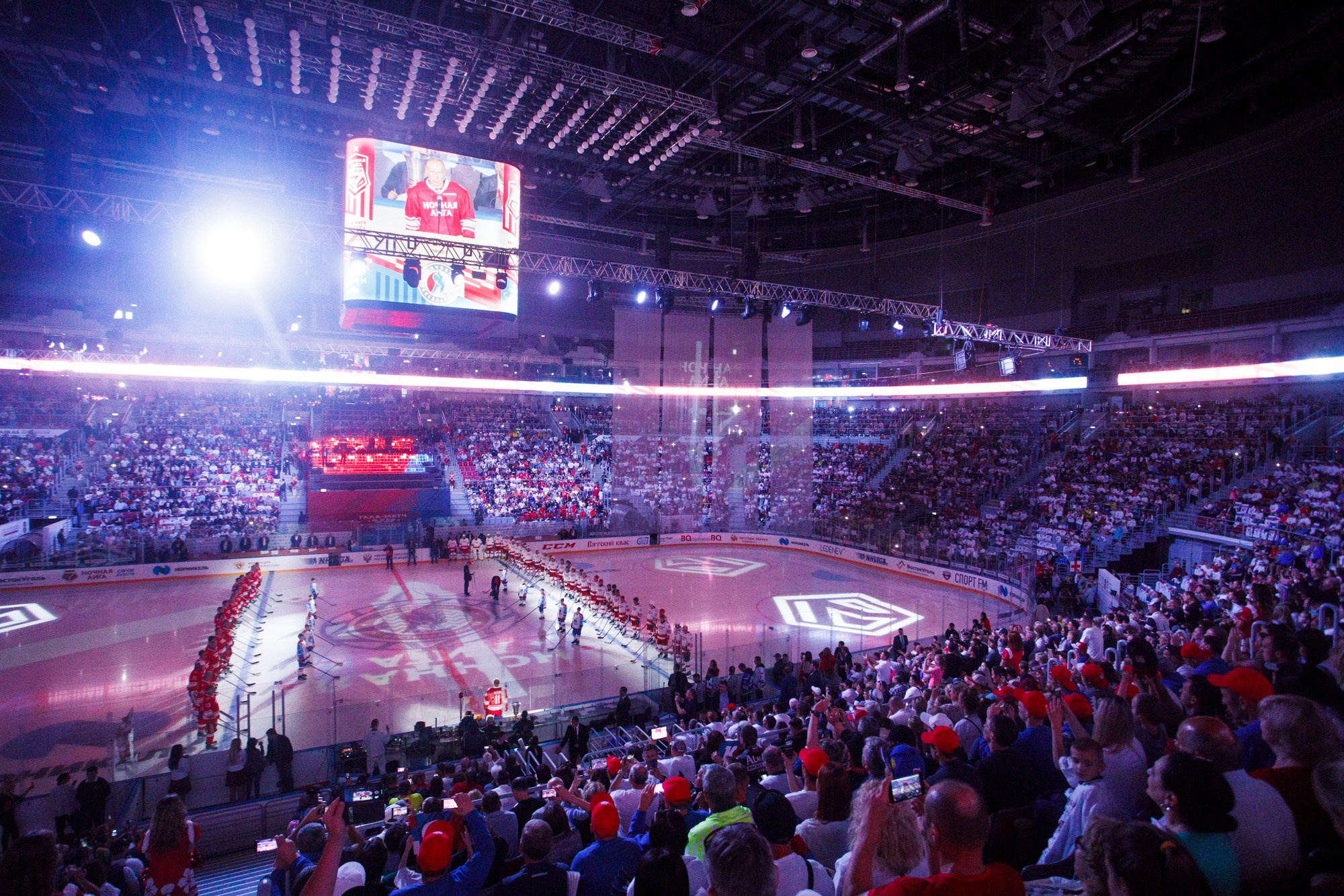 Ночная Хоккейная Лига. Репортажный и постановочный Наталья Санникова