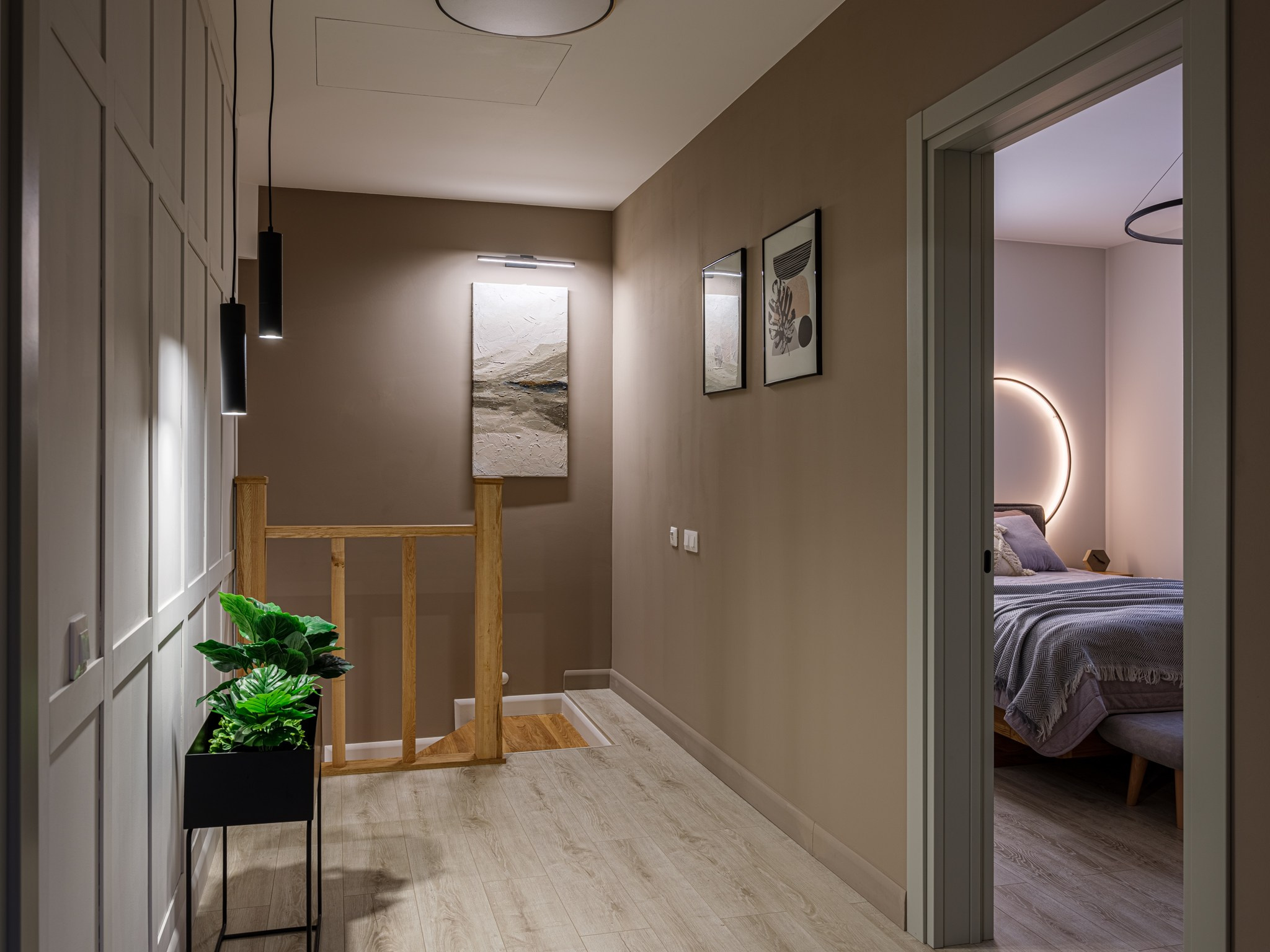 Небольшой дом: Анастасия Филиппова, Олеся Миколаец, студия FAM Design. Фотограф Василий Буланов