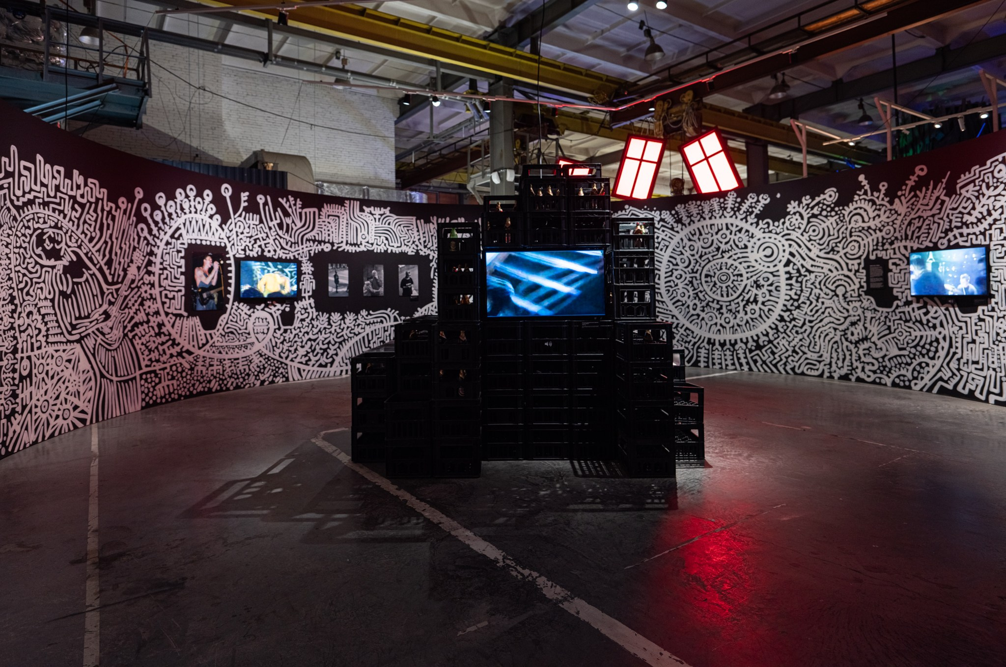 Выставка «Панк-культура. Король и Шут» Севкабельпорт (СПБ) Planet9 Плюс Судия 2024. Фотограф Василий Буланов