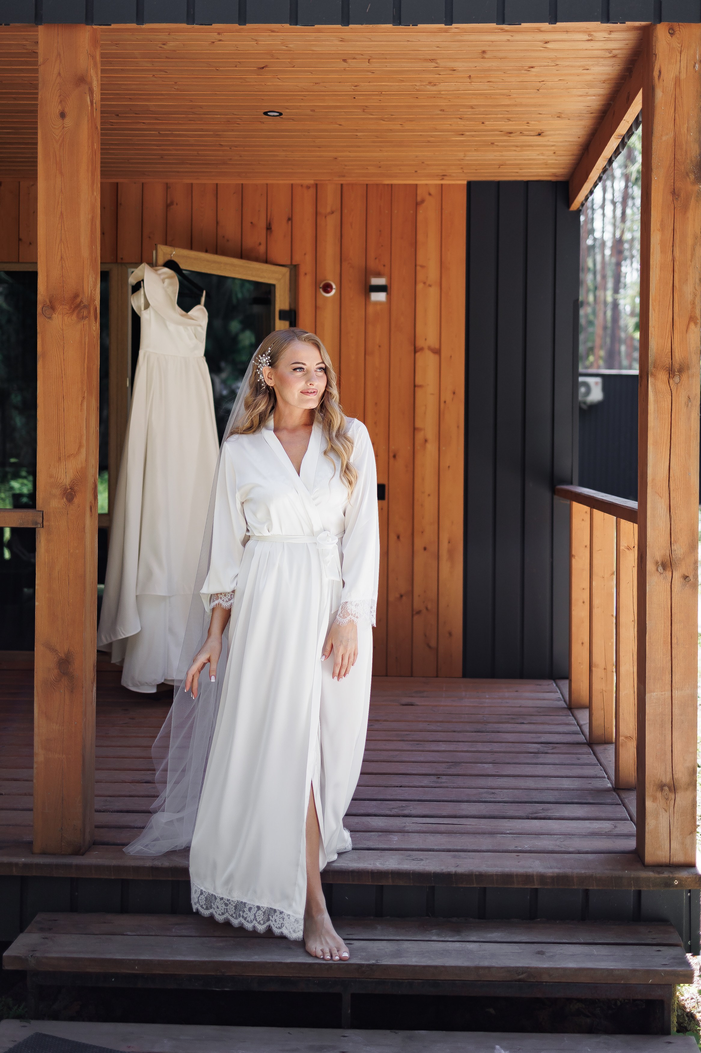 Свадебный фотограф, который видит красоту в деталях и превращает каждую секунду в шедевр.