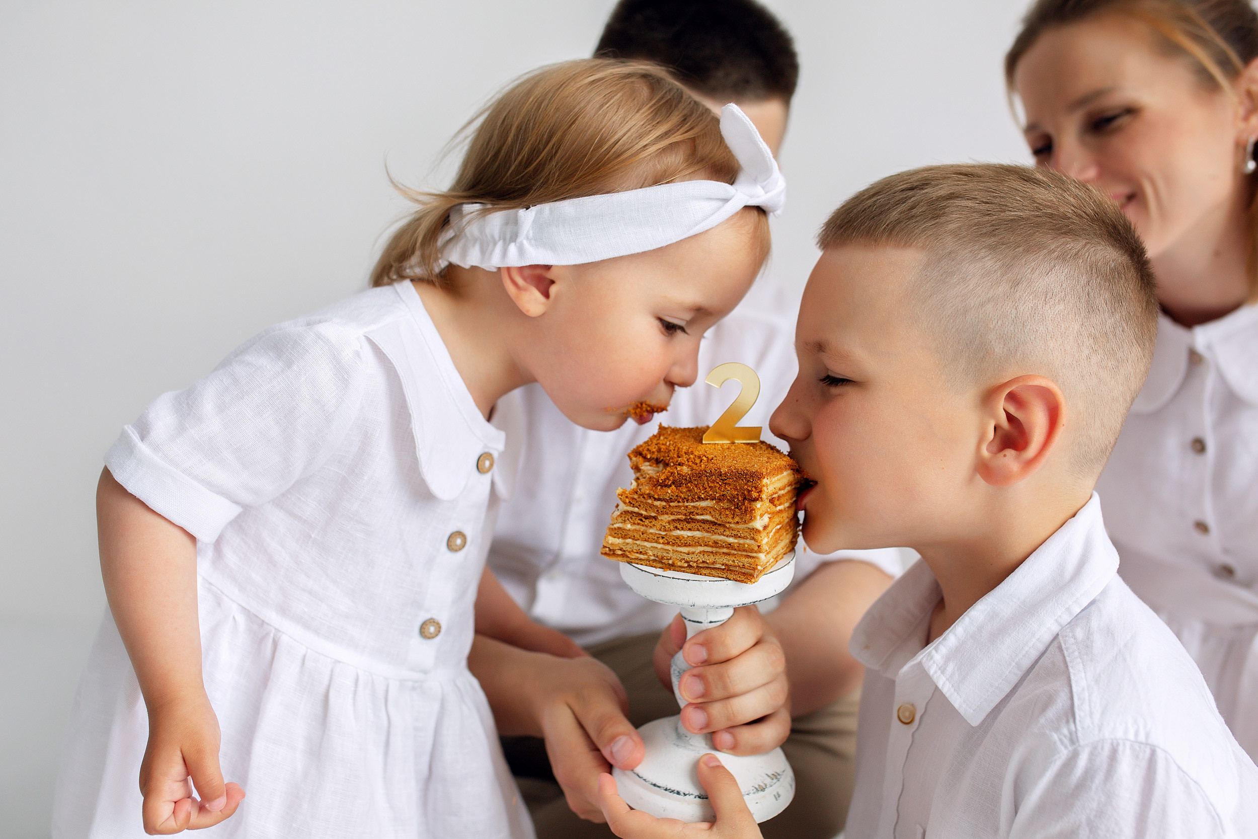 ТОРТИК ДЛЯ УЛЬЯНЫ. Фотограф новорожденных Оксана Полевская