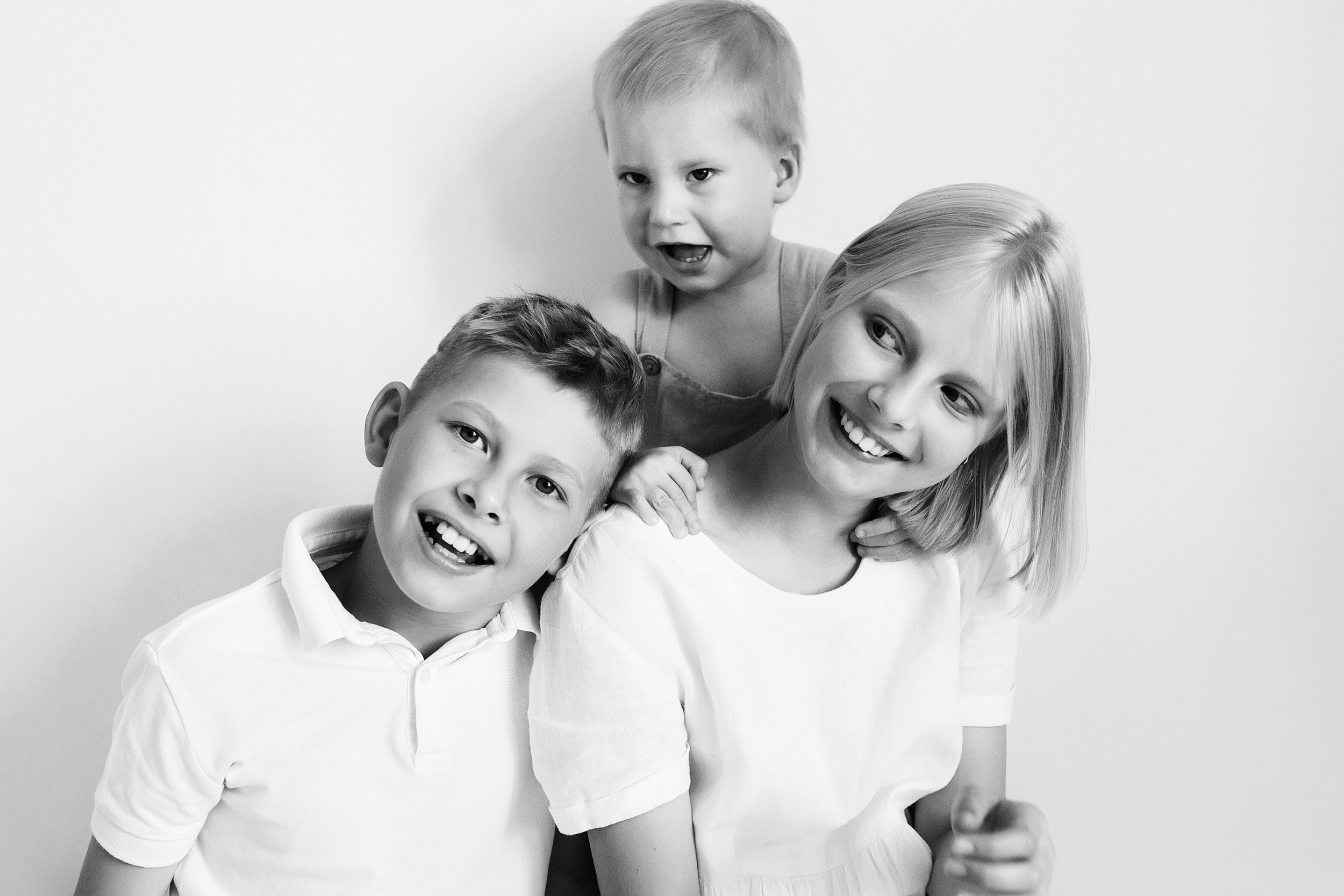 КИРЮША и его семья. Фотограф новорожденных Оксана Полевская