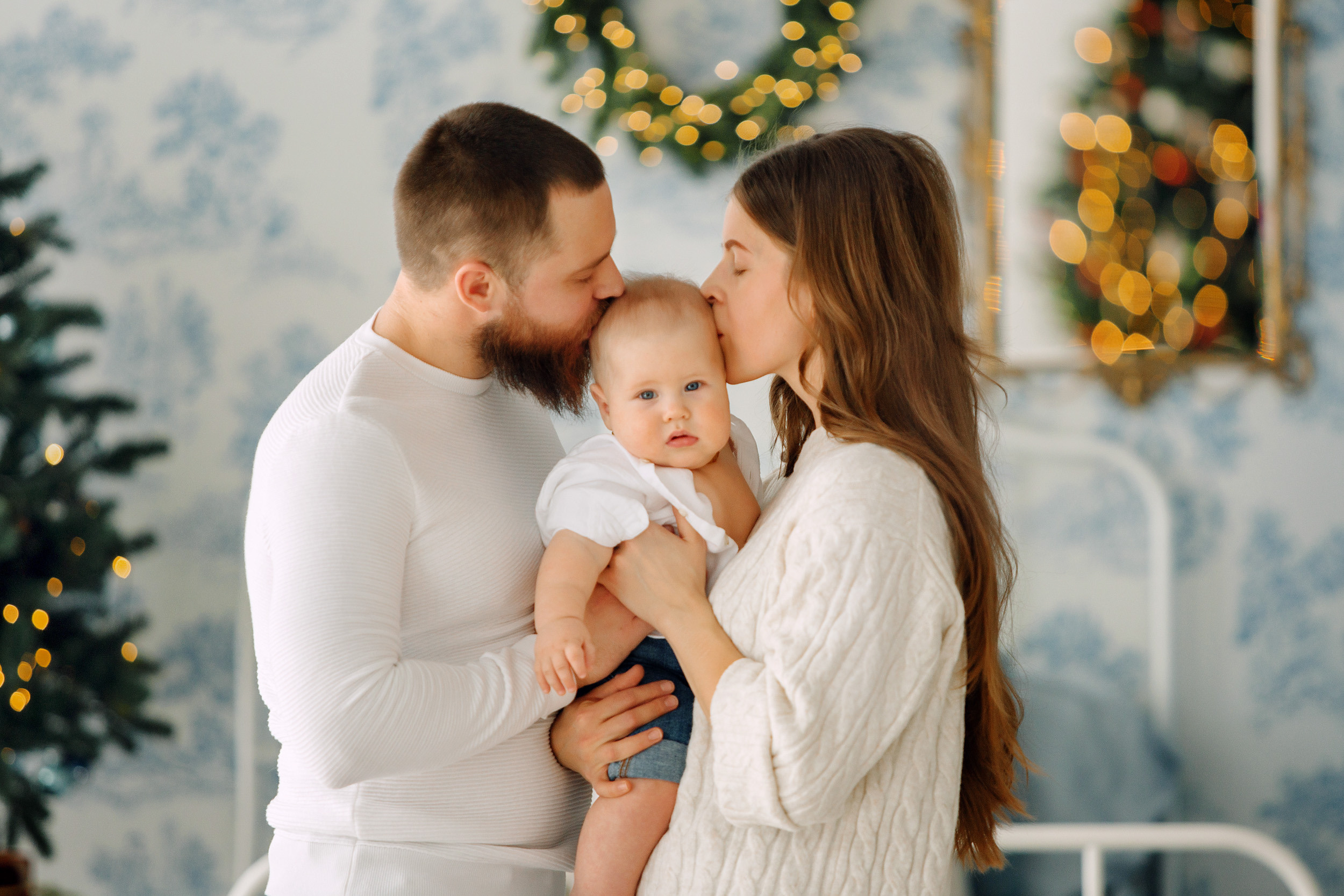 Мишка, Татьяна и Денис. Фотограф новорожденных Оксана Полевская