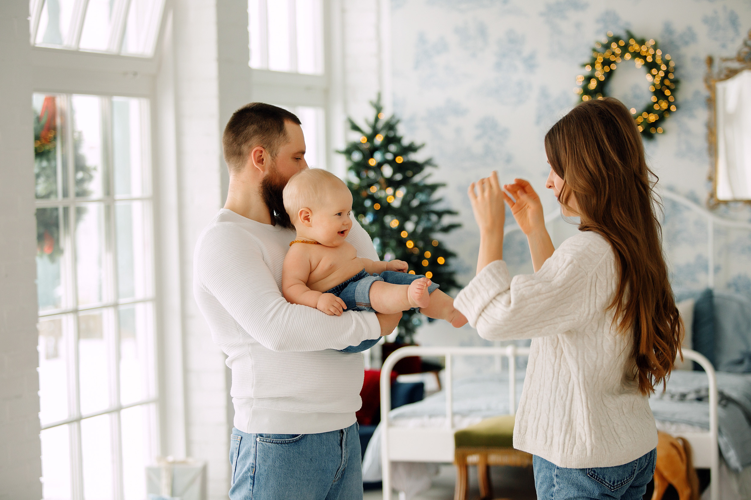 Мишка, Татьяна и Денис. Фотограф новорожденных Оксана Полевская