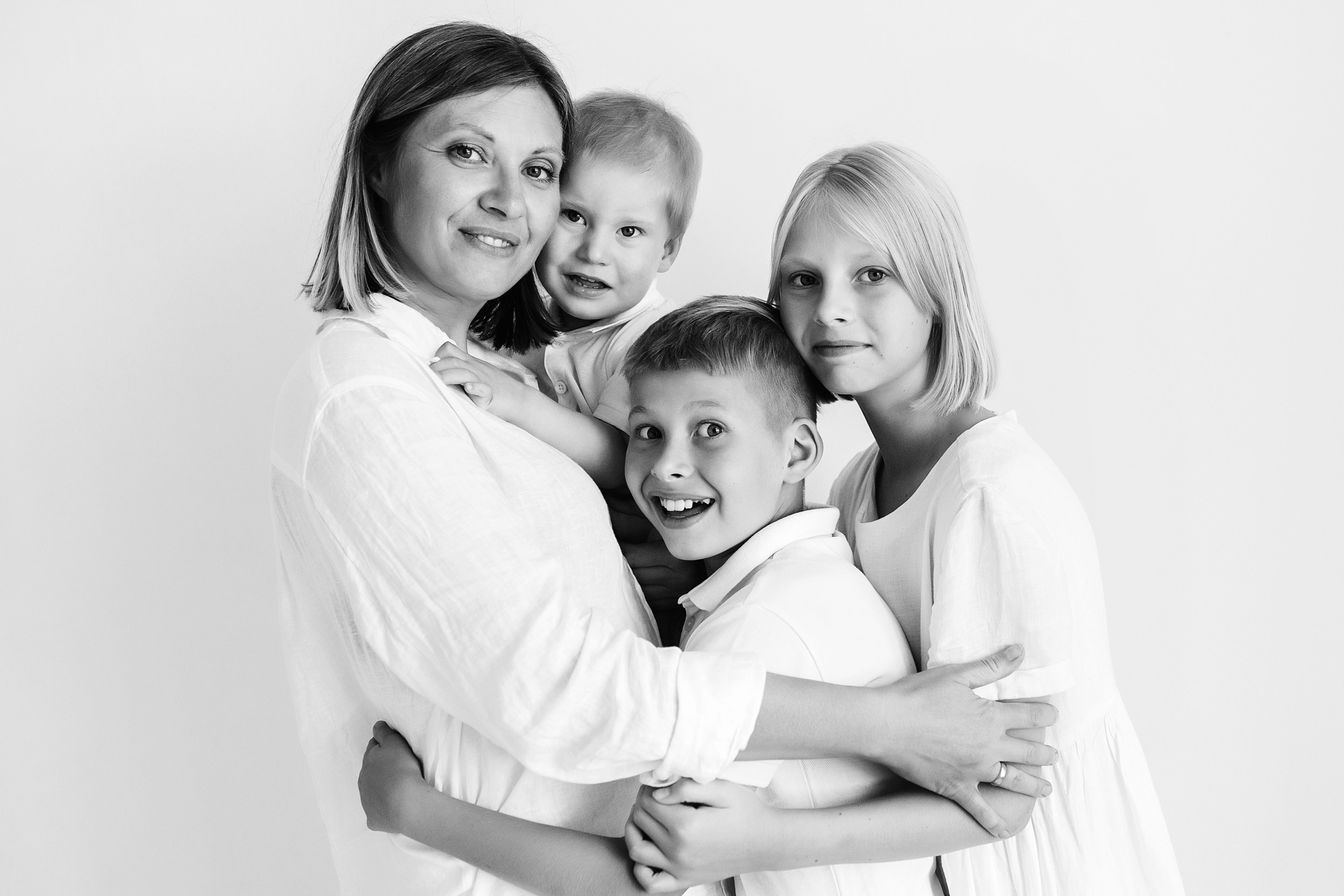 КИРЮША и его семья. Фотограф новорожденных Оксана Полевская