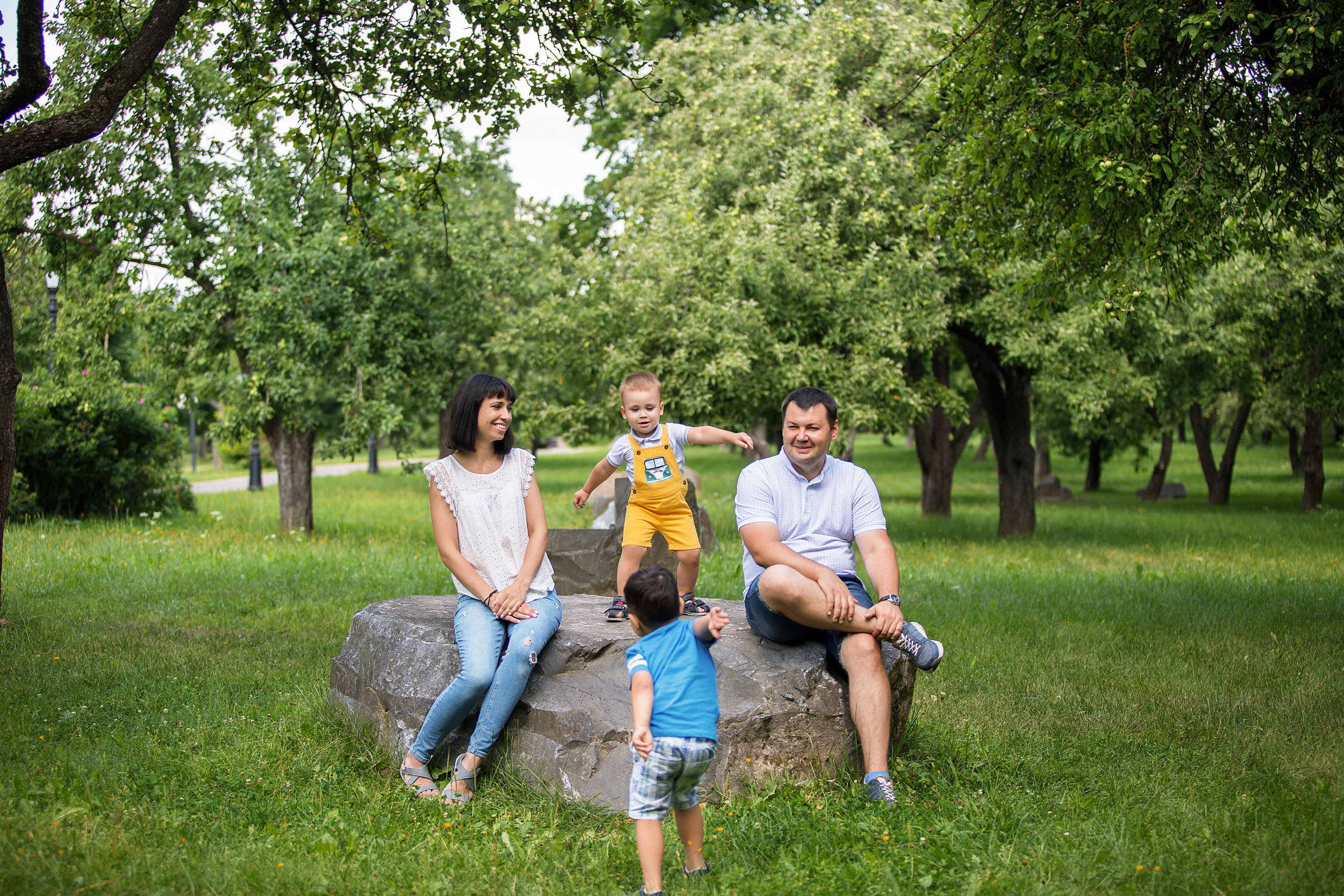 Тёма, Юра, Дарья и Женя. Фотограф новорожденных Оксана Полевская