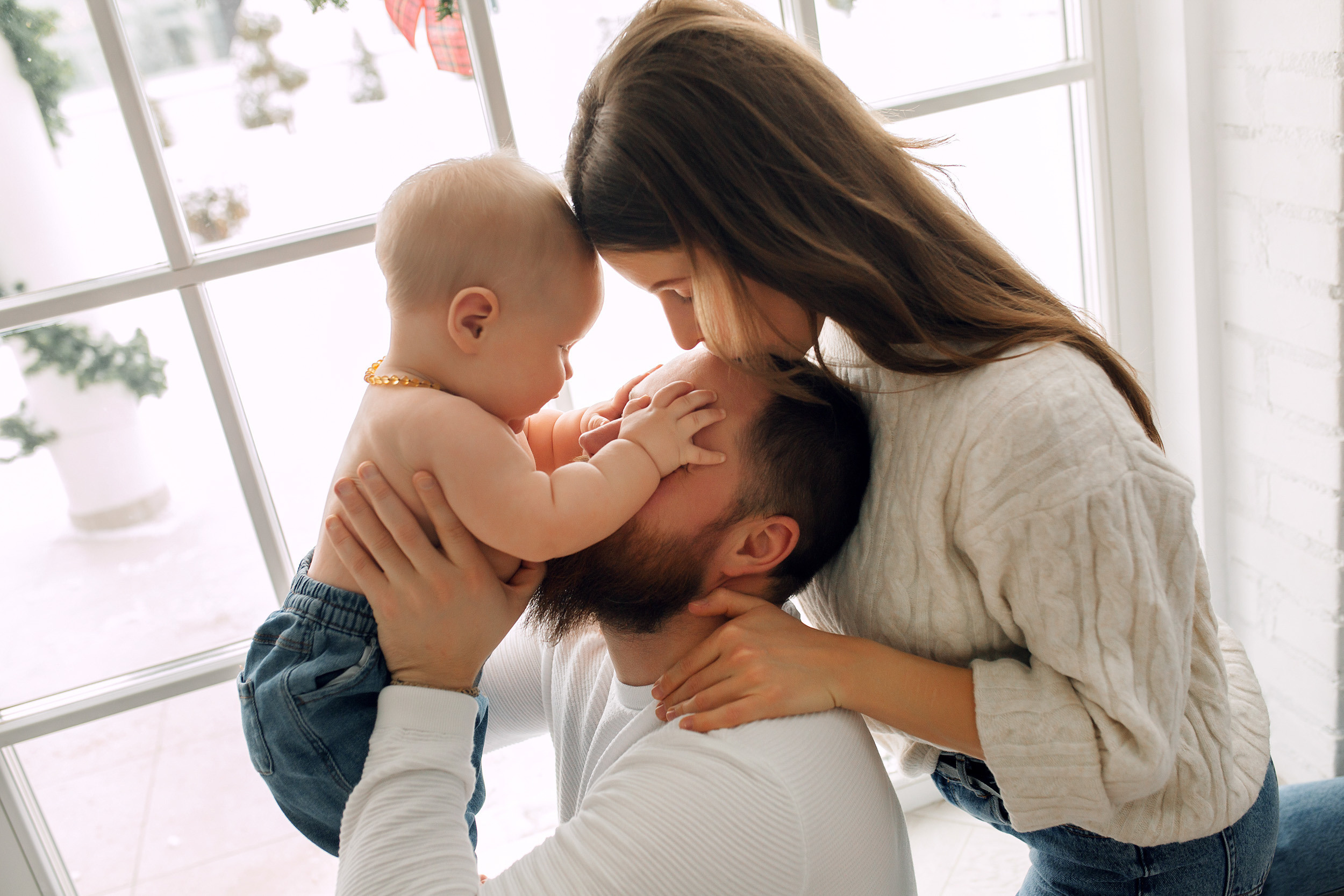 Мишка, Татьяна и Денис. Фотограф новорожденных Оксана Полевская