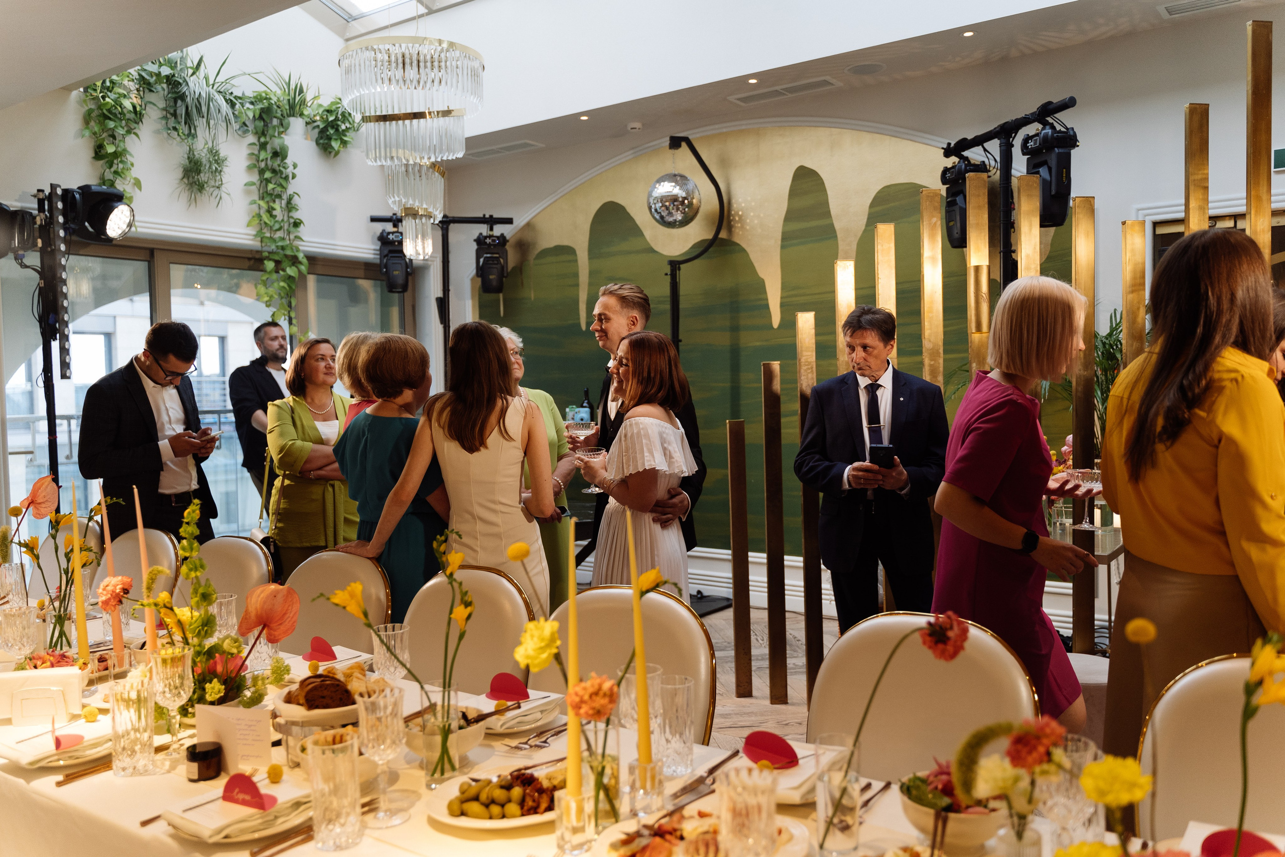 Свадьба на крыше Петербурга. Свадебный фотограф организатор в Санкт-Петербурге Ассоль Опарина