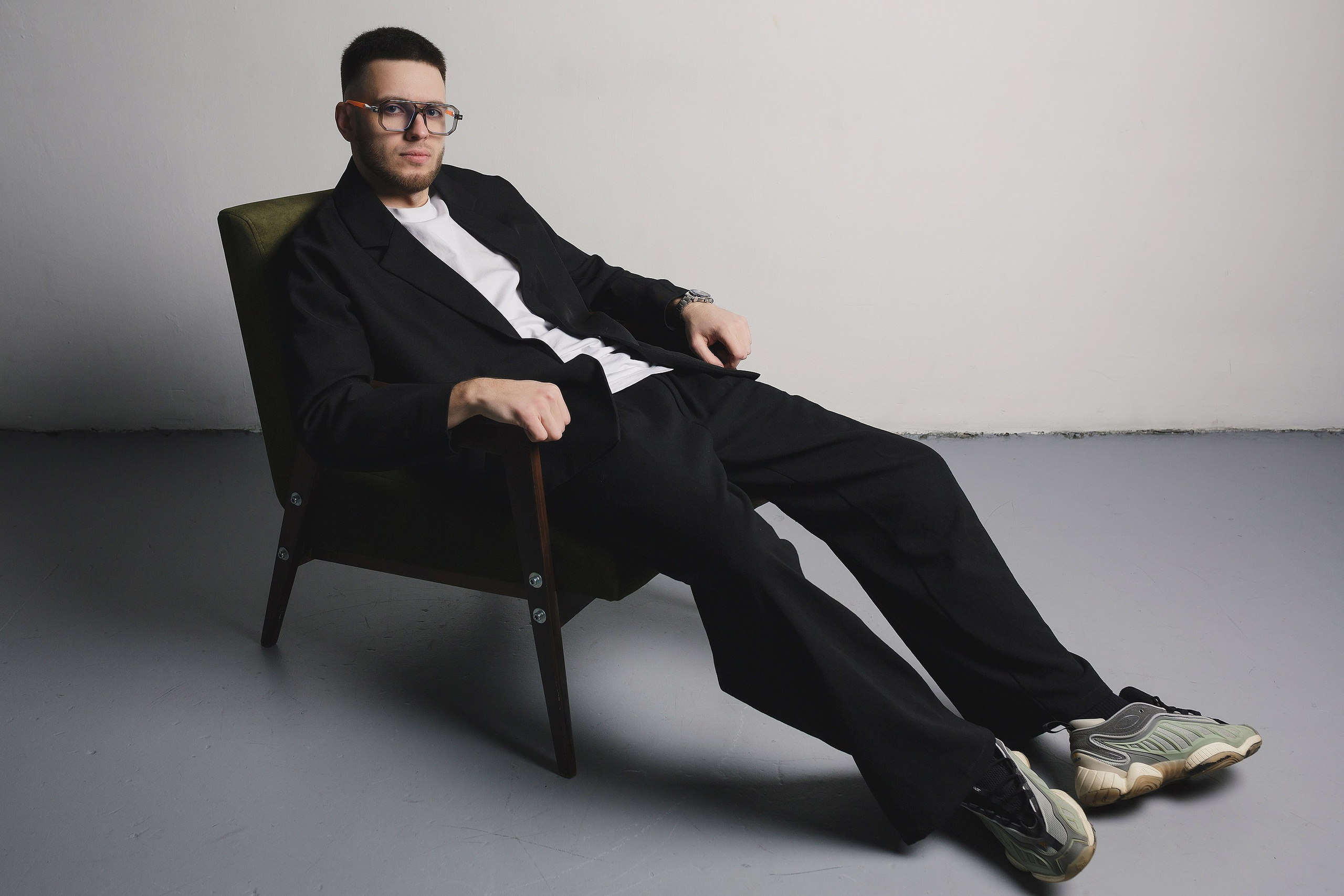 ДЕЛОВЫЕ. Roman Photo