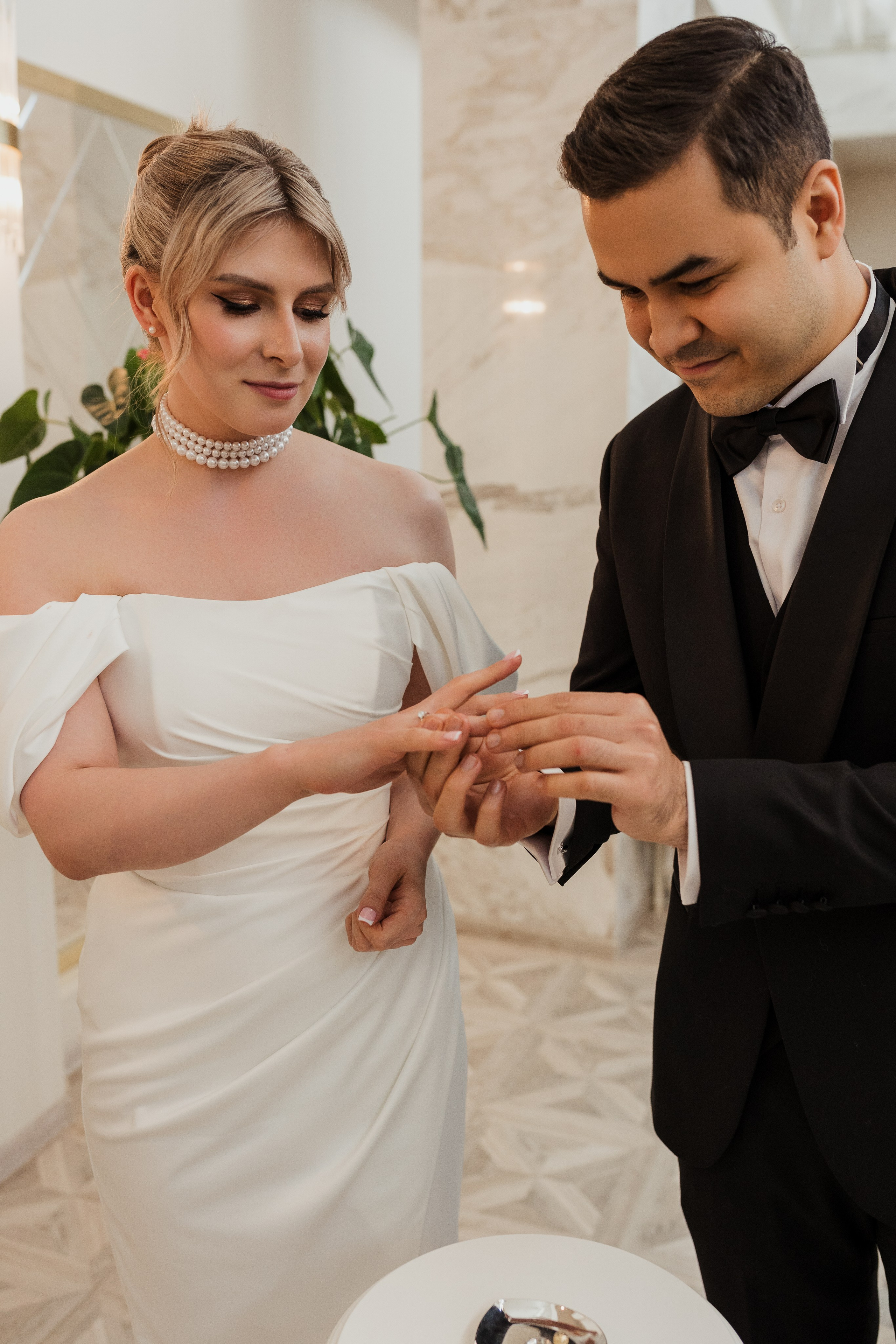 Свадебная фотопрогулка в Москве по центру. Свадебный фотограф в Москве Анна Полушина