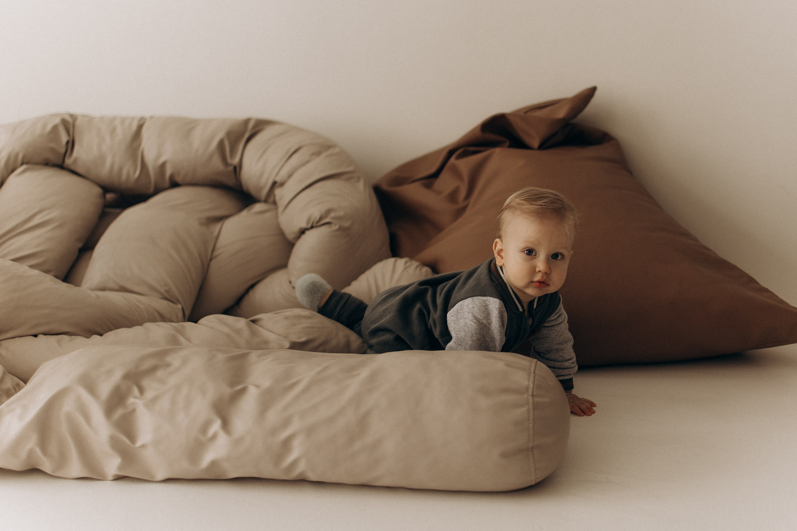 К годику Михаила — зал Песок. Семейный фотограф в Краснодаре Храмова Анна