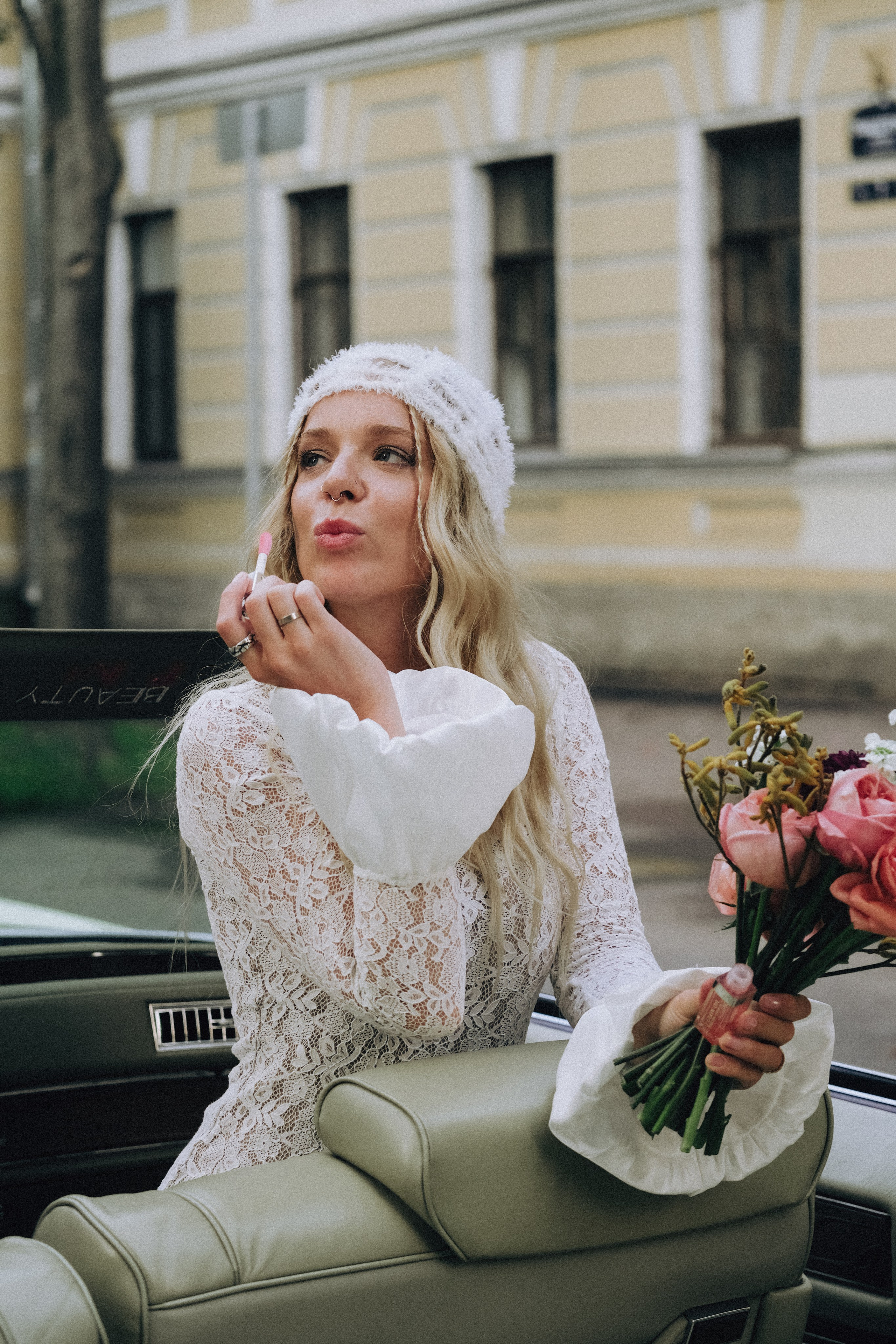 СВАДЕБНАЯ СЬЕМКА С КАБРИОЛЕТОМ В САНТК-ПЕТЕРБУРГЕ НА ПЕТРОГРАДКЕ В ОТЕЛЕ ПАНОРАМИКА. Профессиональный фотограф, Санкт-Петербург — Виктория Богомолова