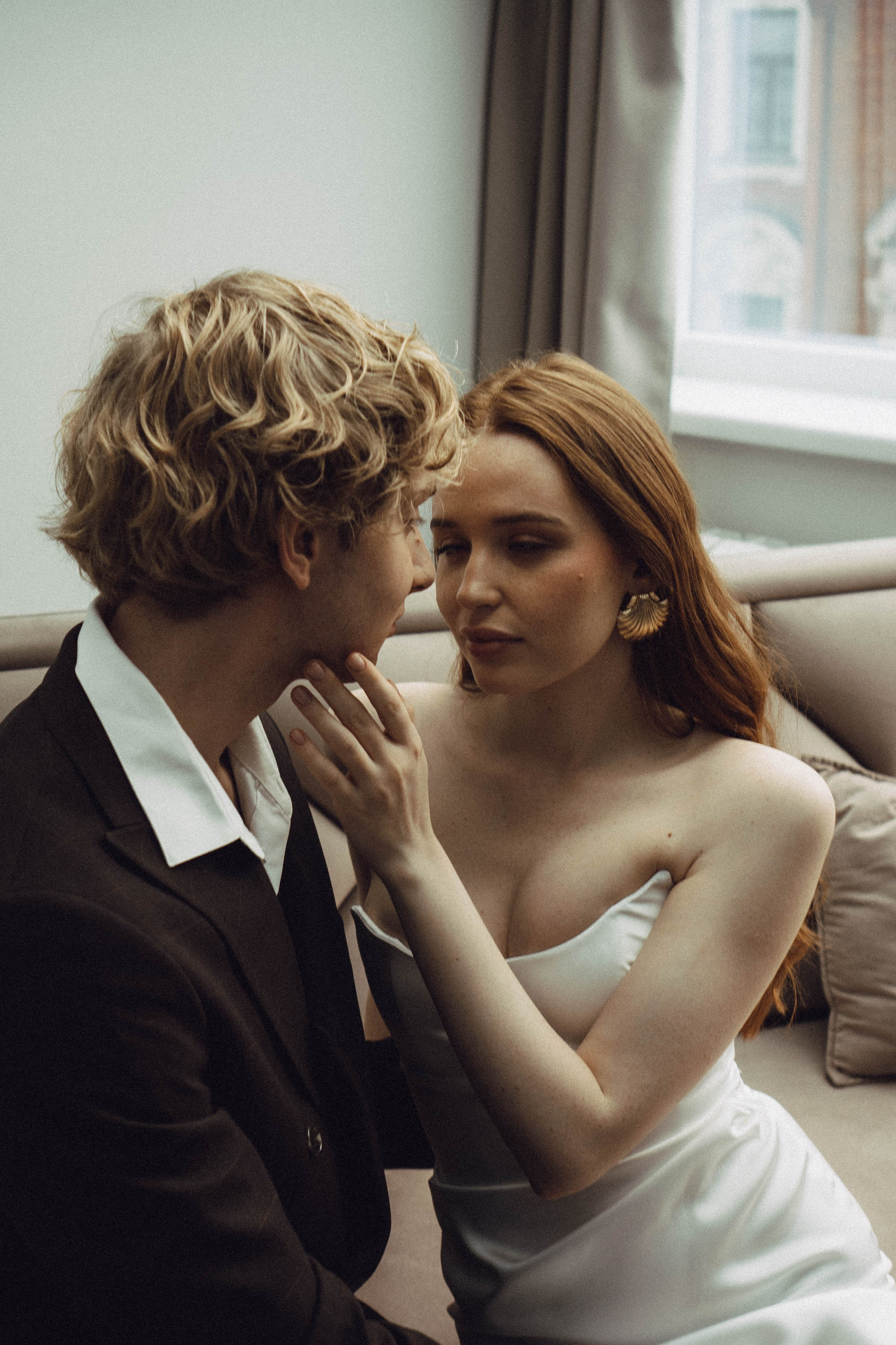 СВАДЕБНАЯ СЬЕМКА В ОТЕЛЕ. СБОРЫ ЖЕНИХА И НЕВЕСТЫ И ТАКЖЕ ТОР И ПОДГОТОВКА К ПРОГУЛКЕ. Профессиональный фотограф, Санкт-Петербург — Виктория Богомолова