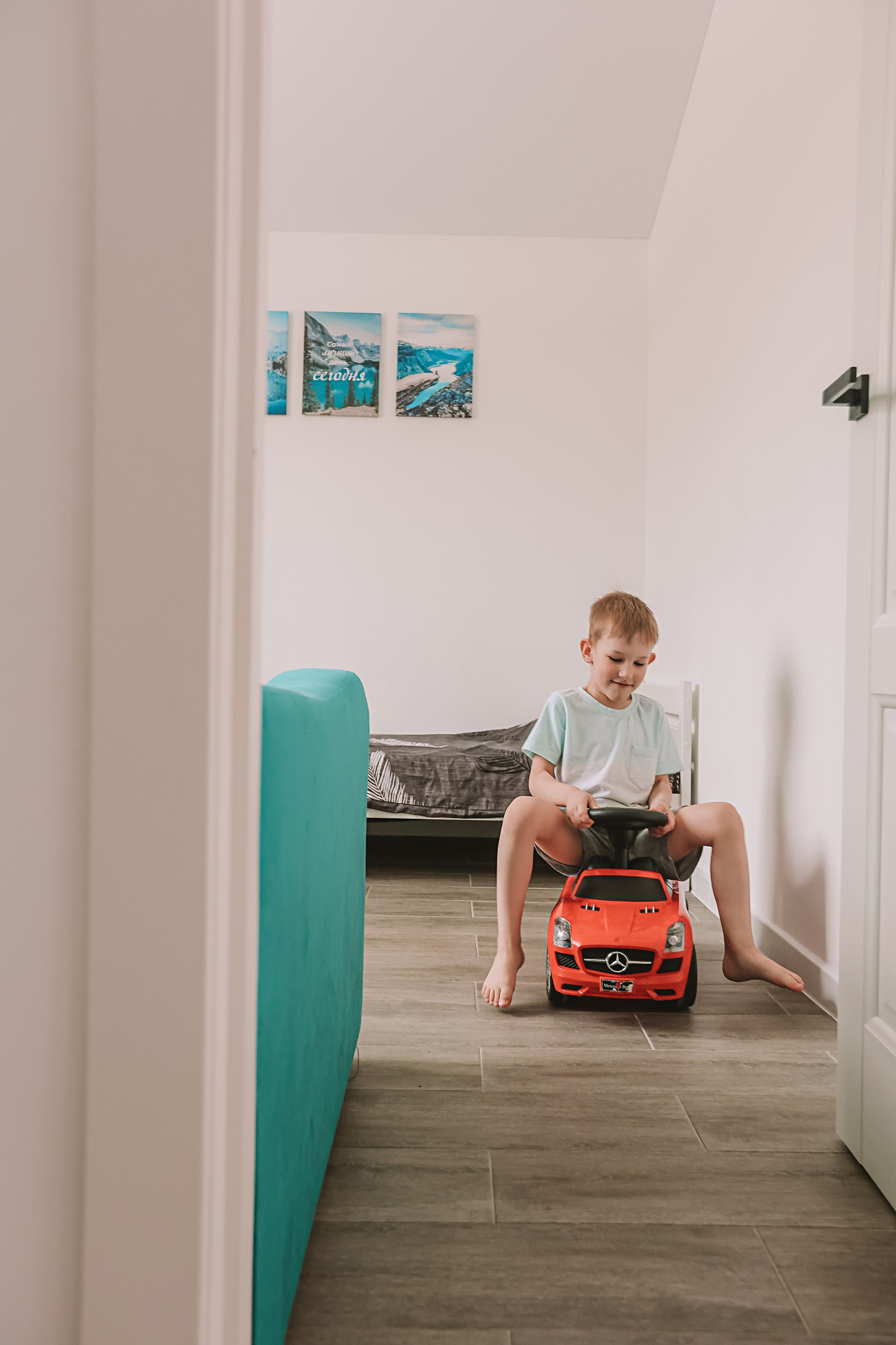 Семейная в домике (репортаж). Семейный фотограф Тюмень, фотограф на роды Салмина Мария