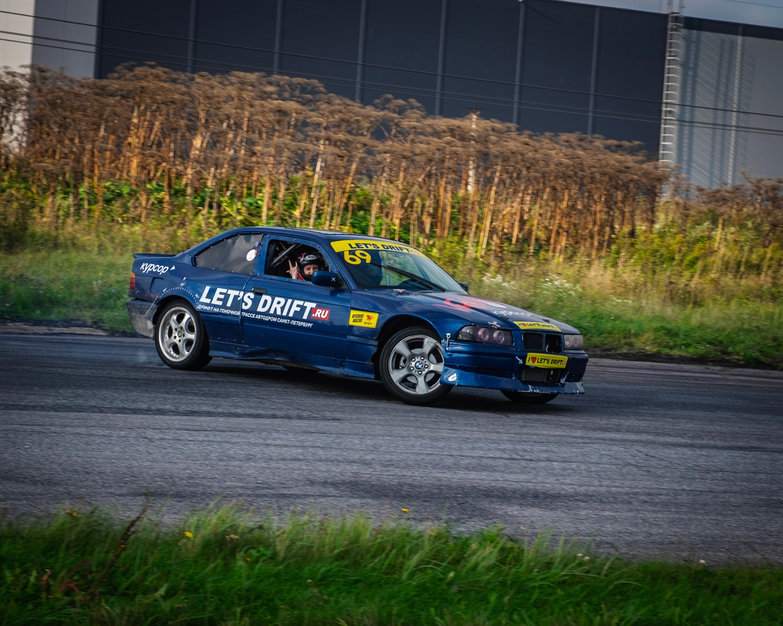 AUTODROM FEST 21.09.25. Автомобильные фотографии и рисунки в Санкт-Петербурги Пашков Дмитрий