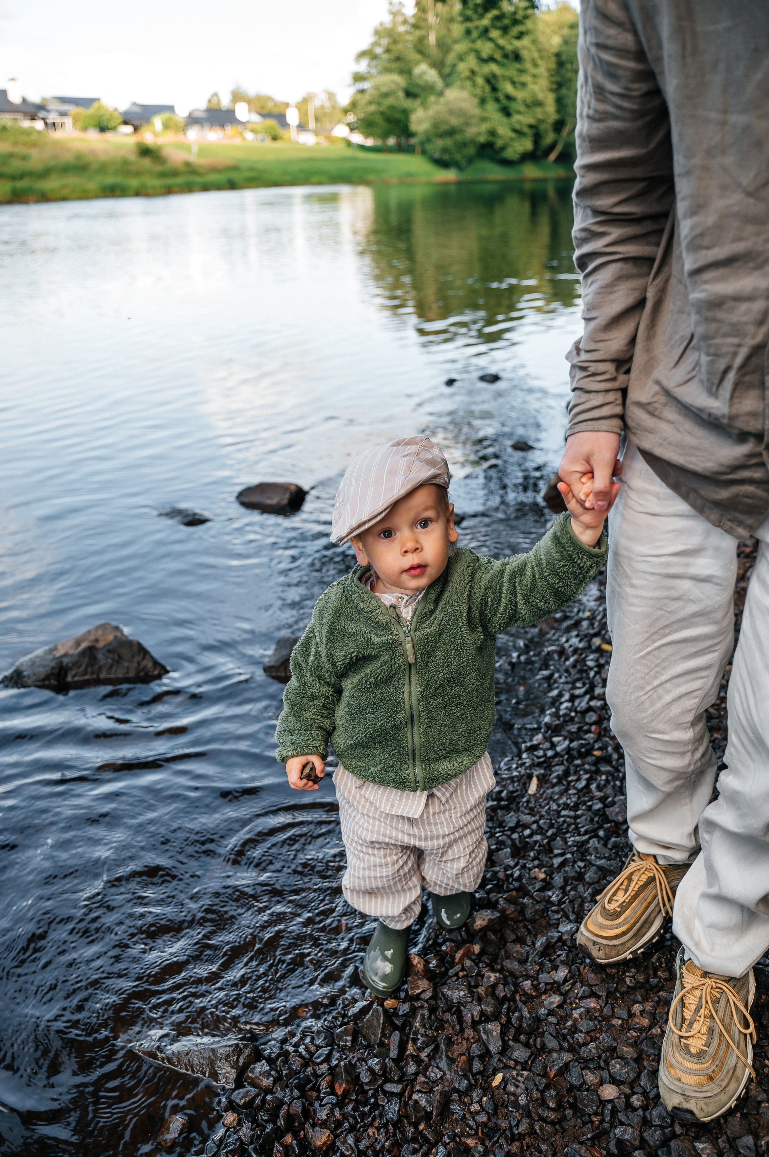 Familjefotograf i Halmstad, Falkenberg, Ullared, Varberg och Halland - naturliga och känslofyllda familjefotograferingar utomhus och inomhus
