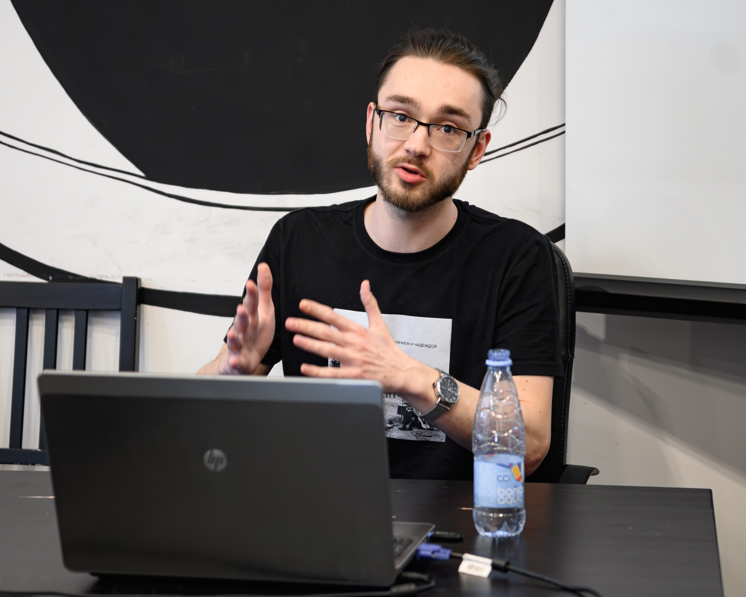 Научный круглый стол. Ларичев Алексей — индивидуальный и репортажный фотограф Москва