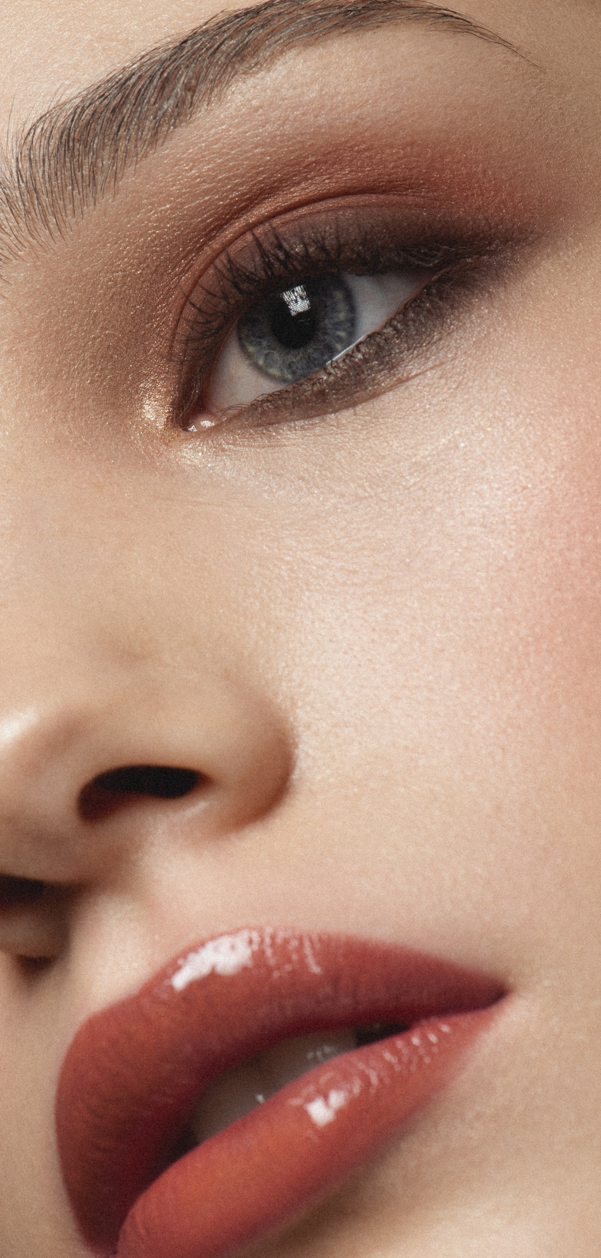 FASHION / BEAUTY. Retoucher. Post-production servis