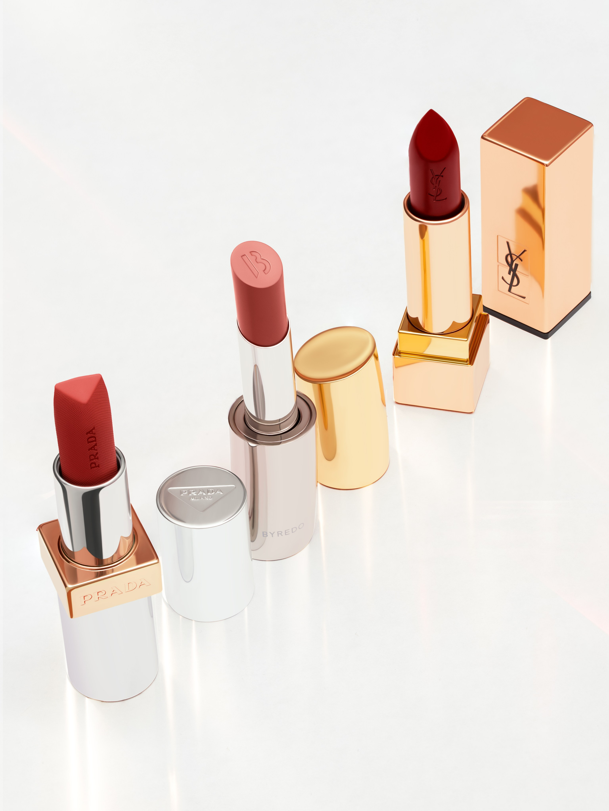 PRODUCT. Retoucher. Post-production servis