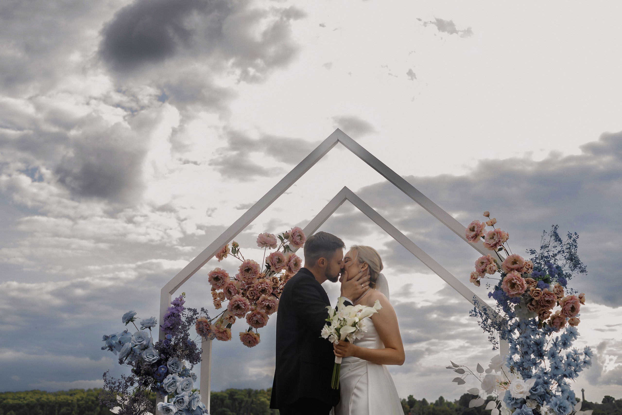 Lock lips. Свадебный фотограф Дмитрий Воробьев Ярославль