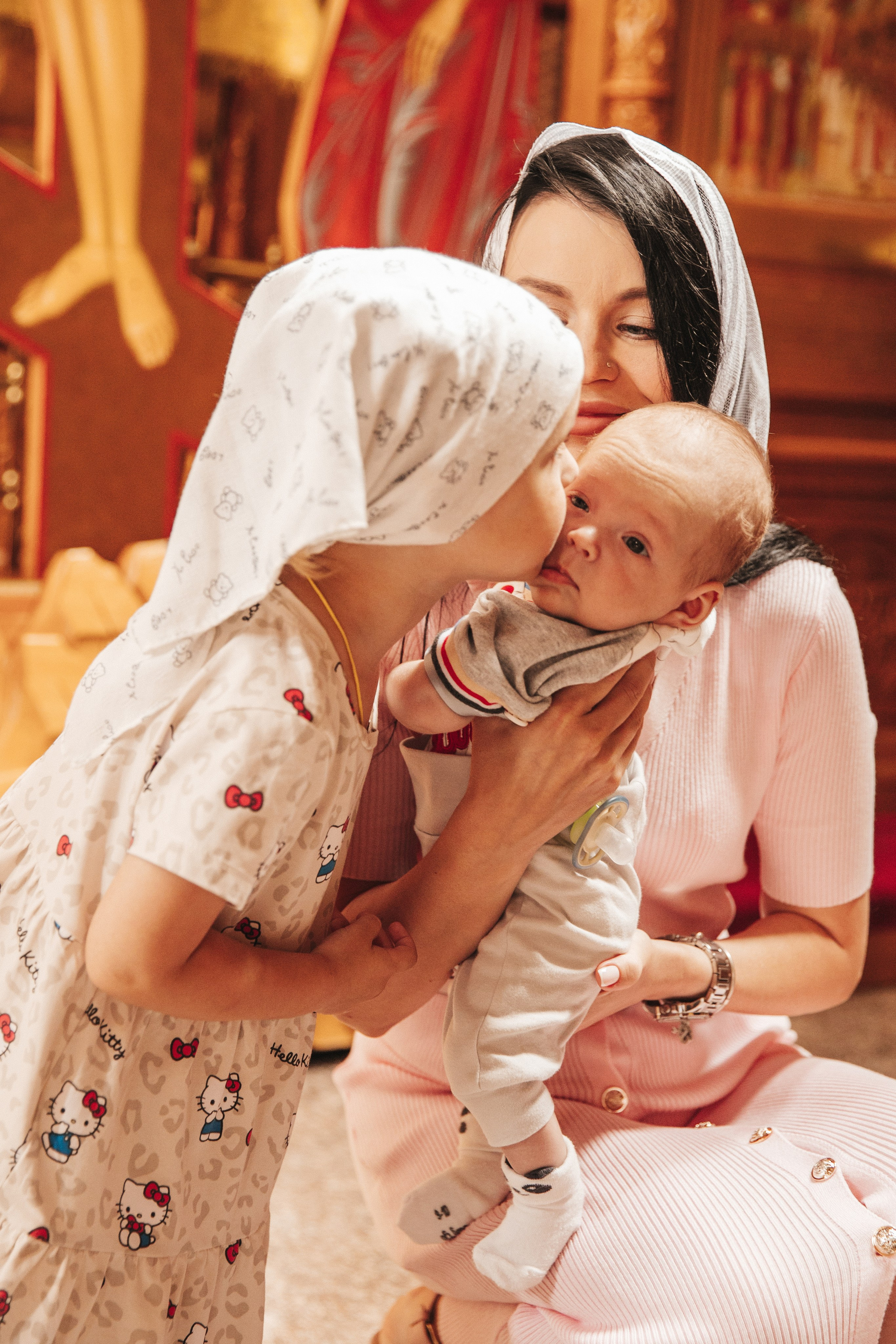 Таинство крещения Мирона. Фото о ВАЖНОМ