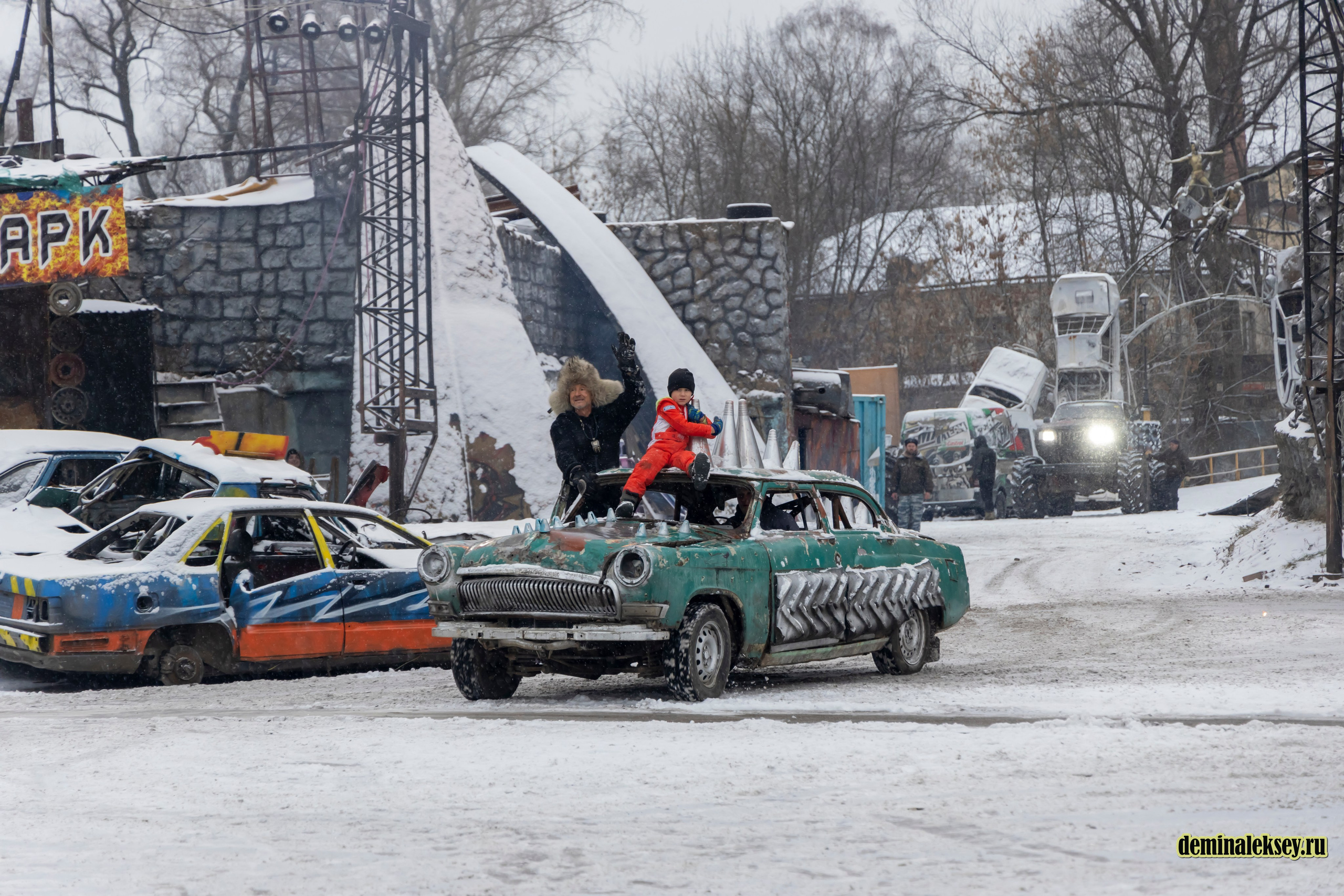 Танки против Монстр-Траков. Репортажный, семейный и студийный фотограф в Москве Демин Алексей