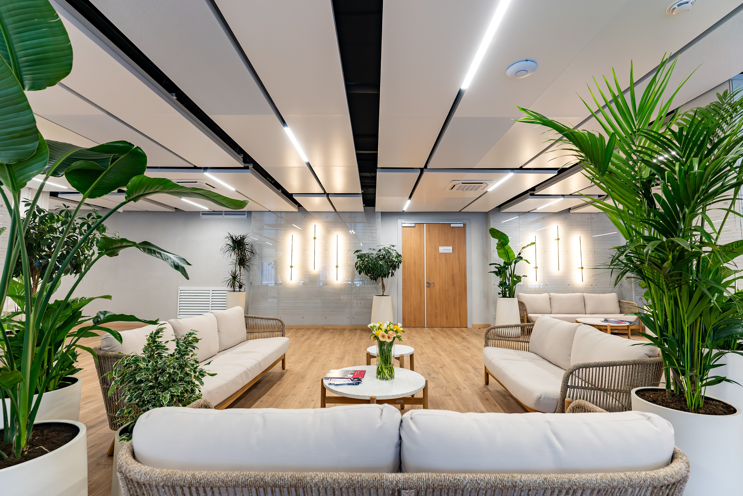 Индустриальный парк — озеленение. KUSTOV PRODUCTION — профессиональная фотосъёмка в Москве