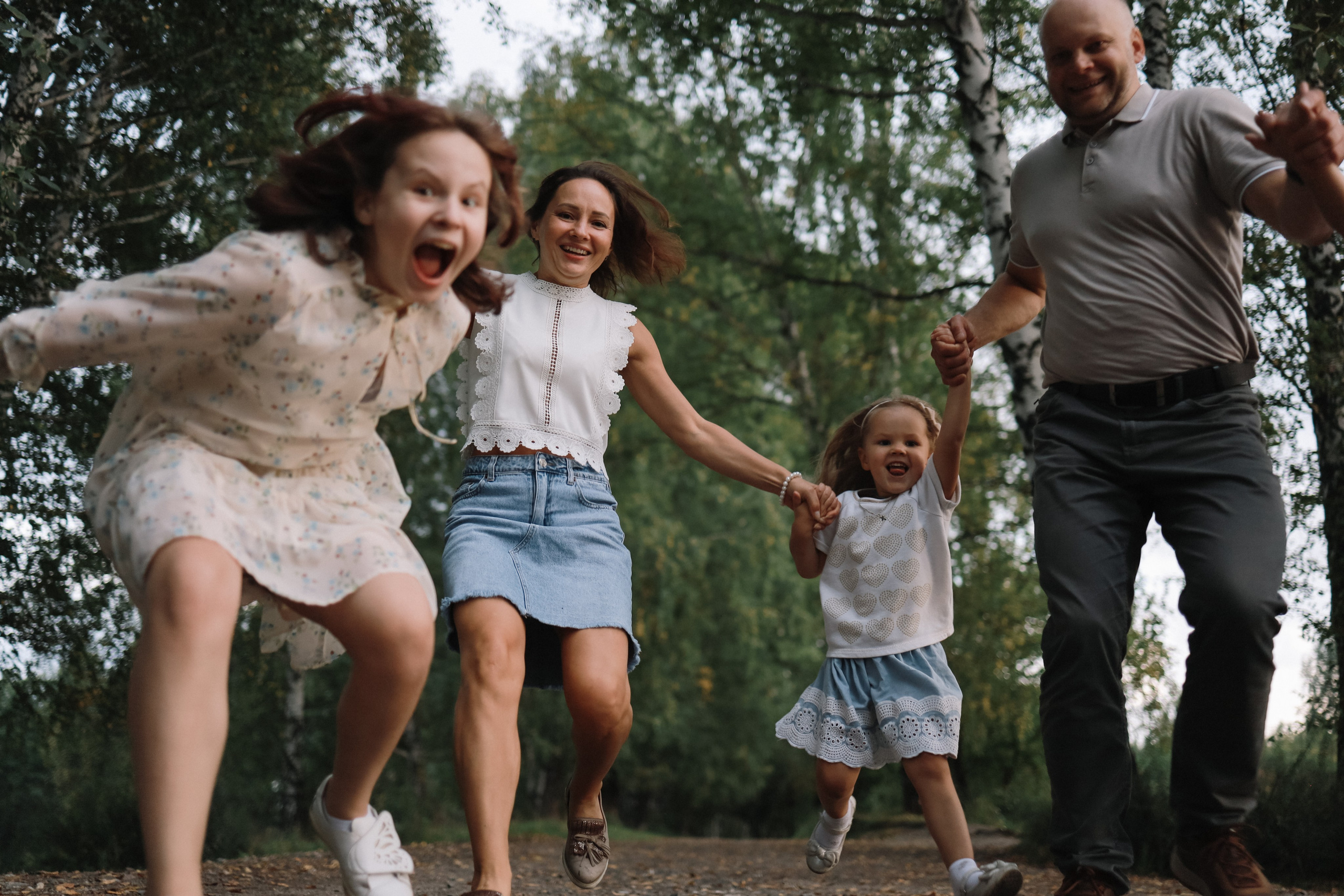 Семейная фотосессия в Ботаническом саду города Томска. Семейный фотограф в Томске Максимова Екатерина