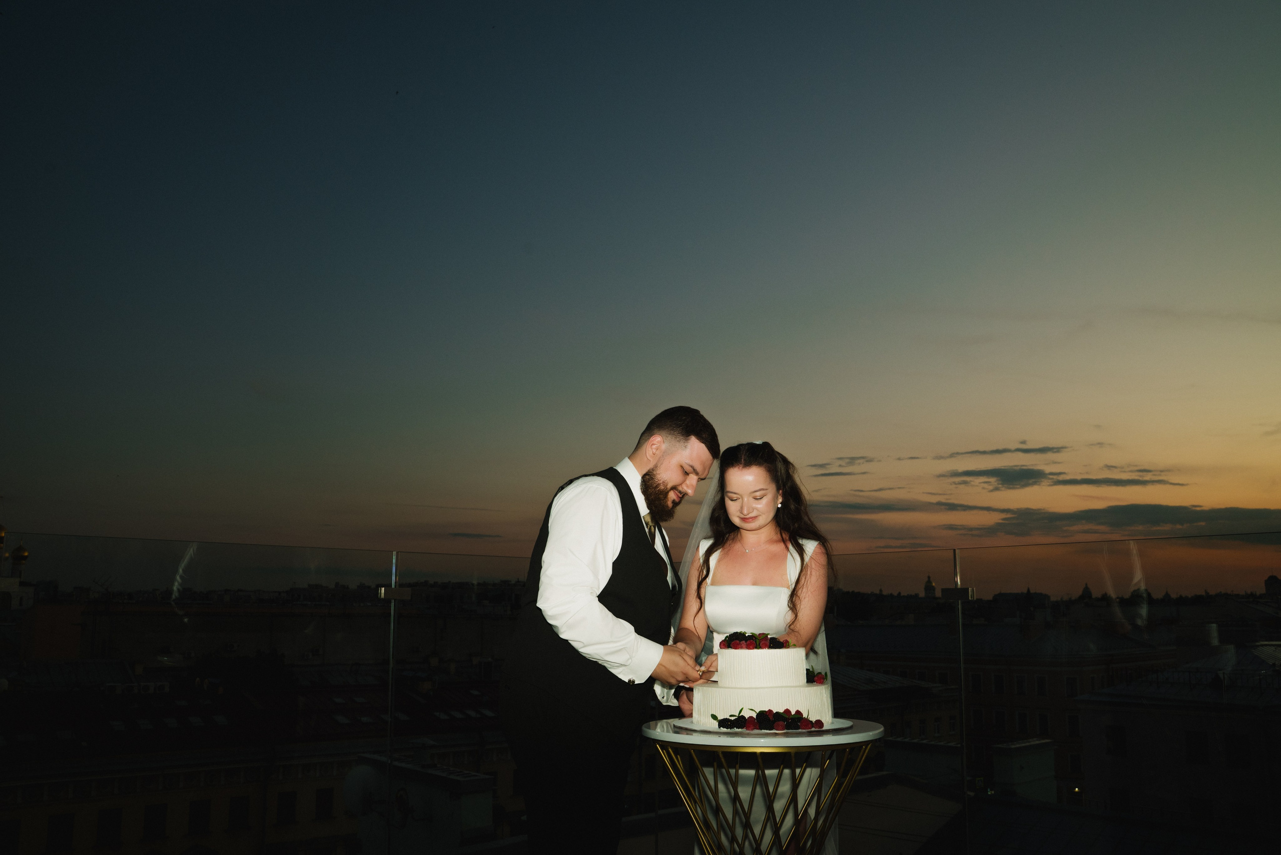 Олег и Карина. Ваш свадебный и семейный фотограф