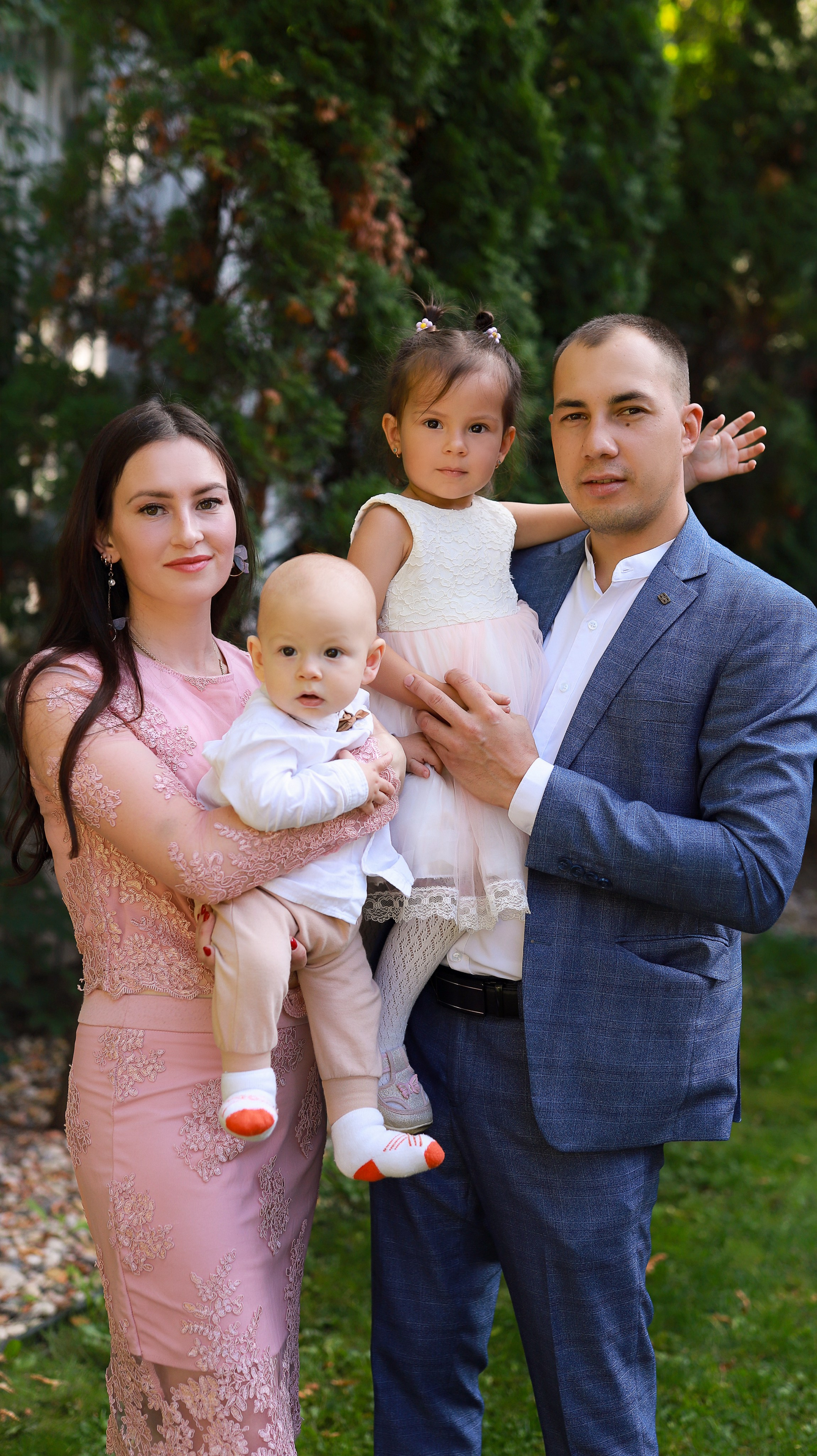 Кристина и Сергей. Семейный фотограф Лахтикова Ирина