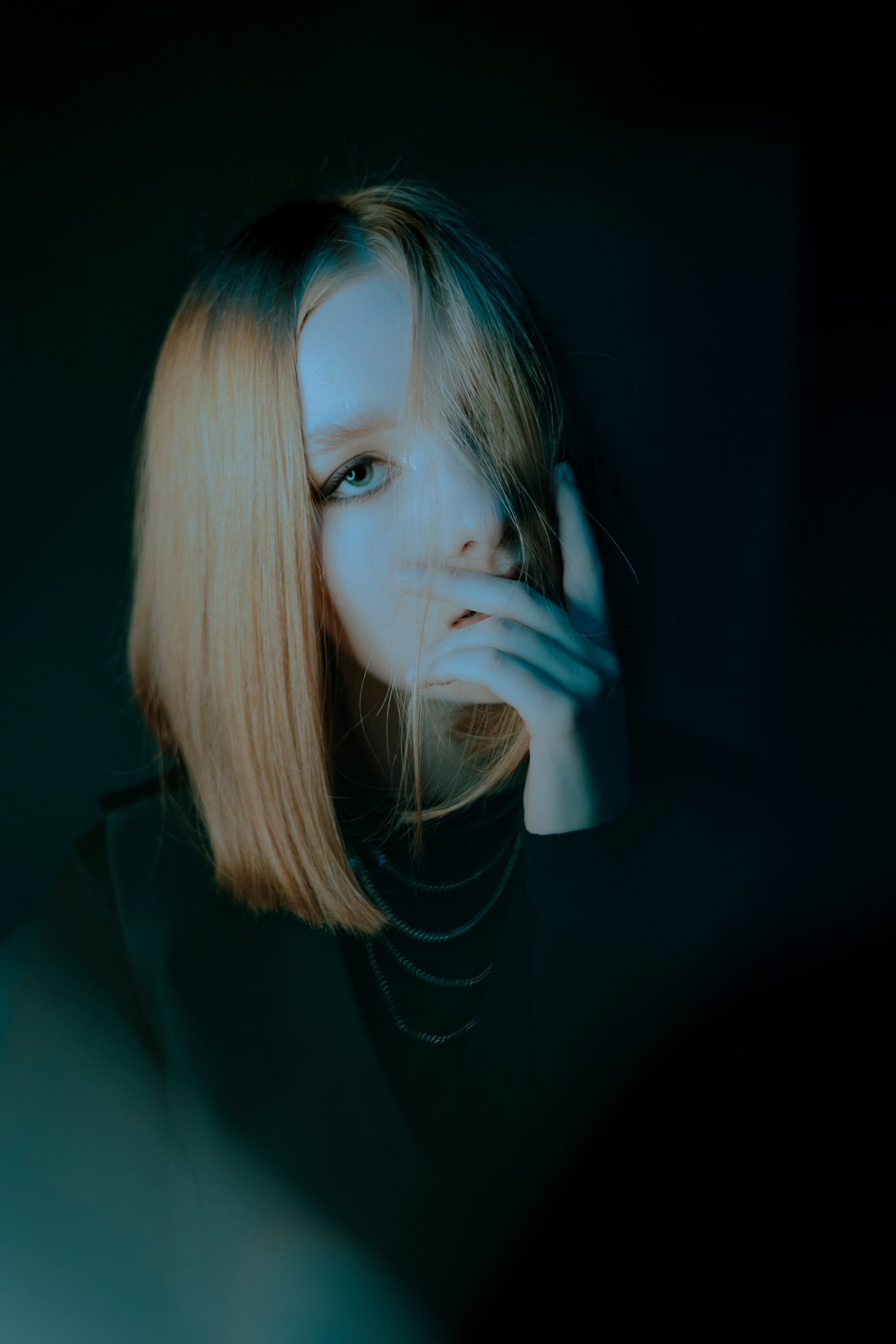 ANASTASIA RES. ALEXANDER VESELKOV — ФОТОГРАФ | NFT ARTIST | РЕЖИССЕР I VISUAL ARTIST