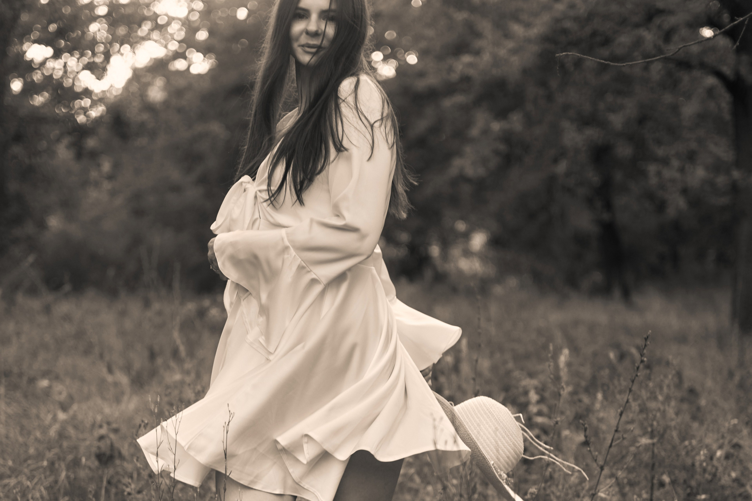 Индивидуальная съемка в летнем лесу. Формат «Для себя». Фотограф Волгоград Дмитрий Туманов